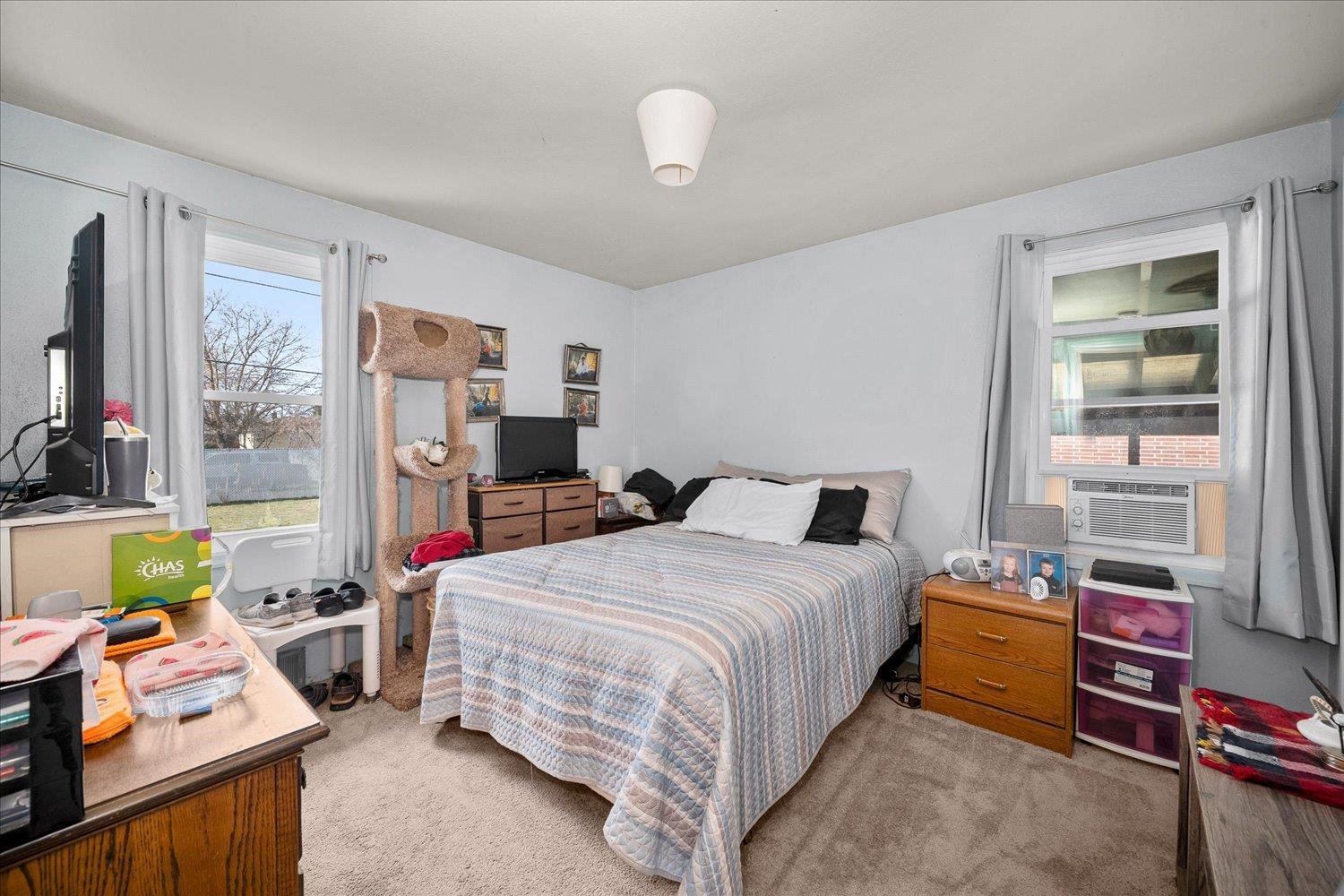 5703 N D St - Photo 4