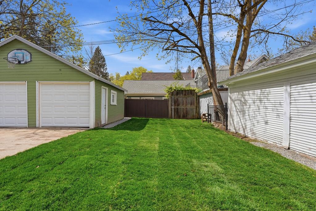 2114 S Grand Blvd - Photo 8