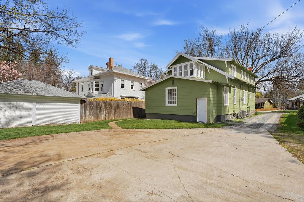 2114 S Grand Blvd - Photo 10