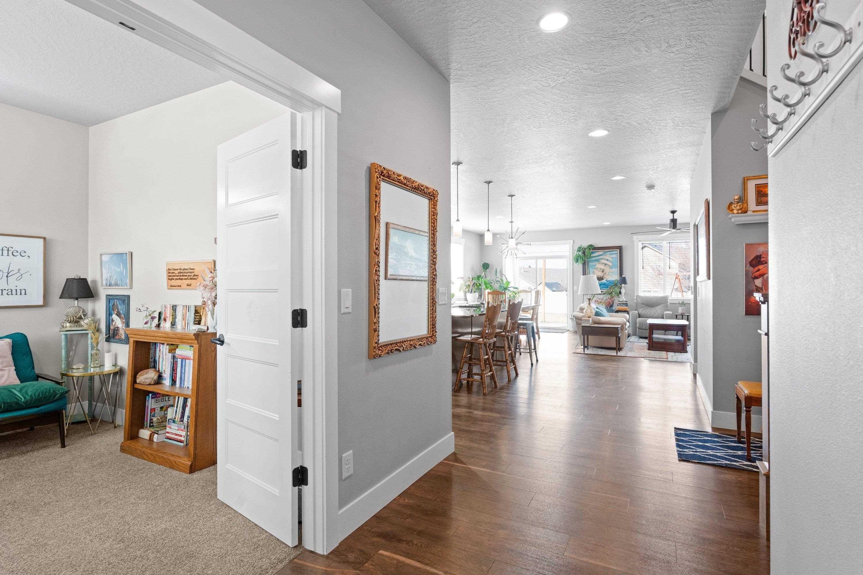 1737 N Meyers Ct - Photo 14