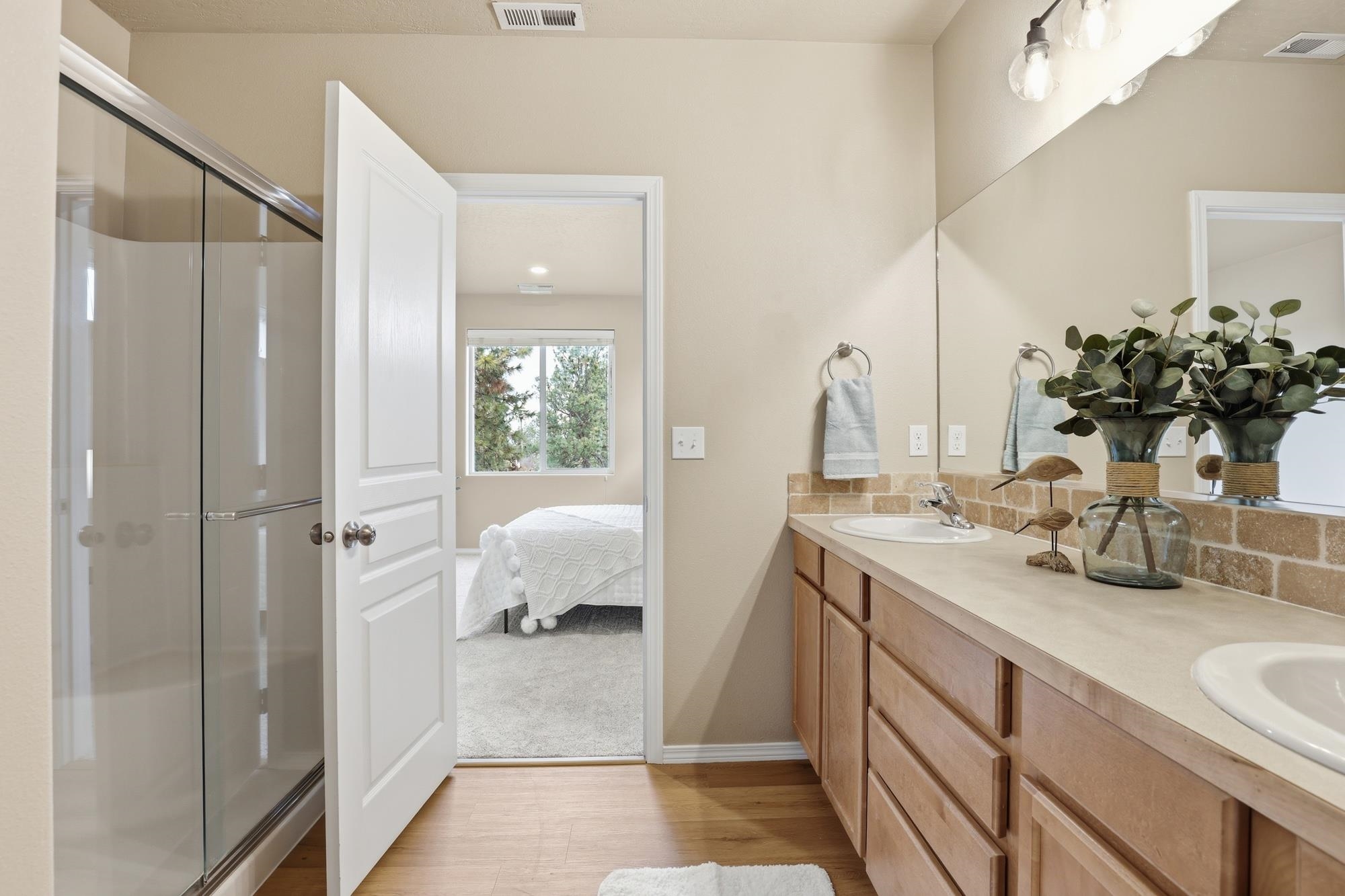 4605 E 22nd Ct - Photo 24