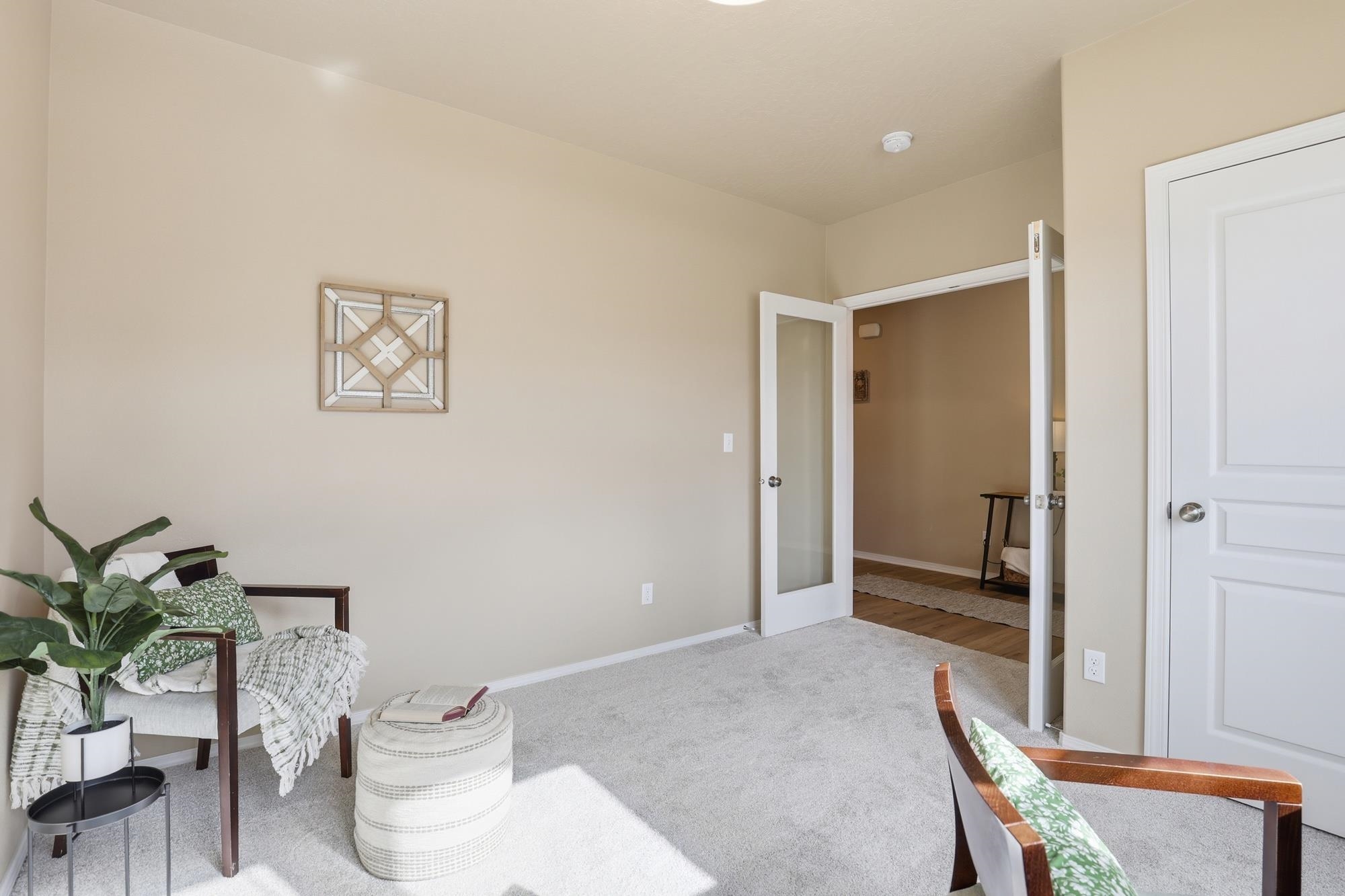 4605 E 22nd Ct - Photo 6