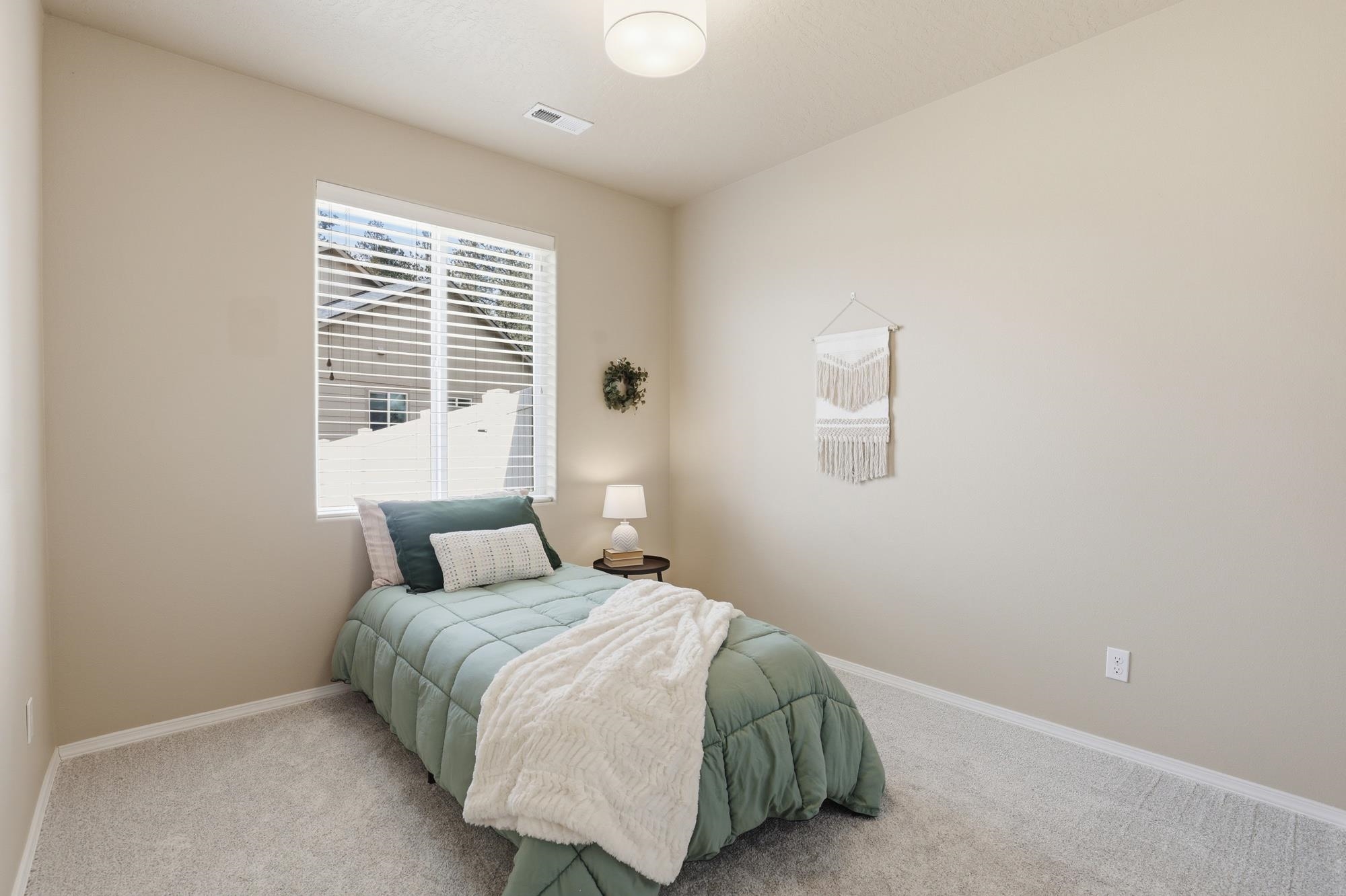 4605 E 22nd Ct - Photo 9