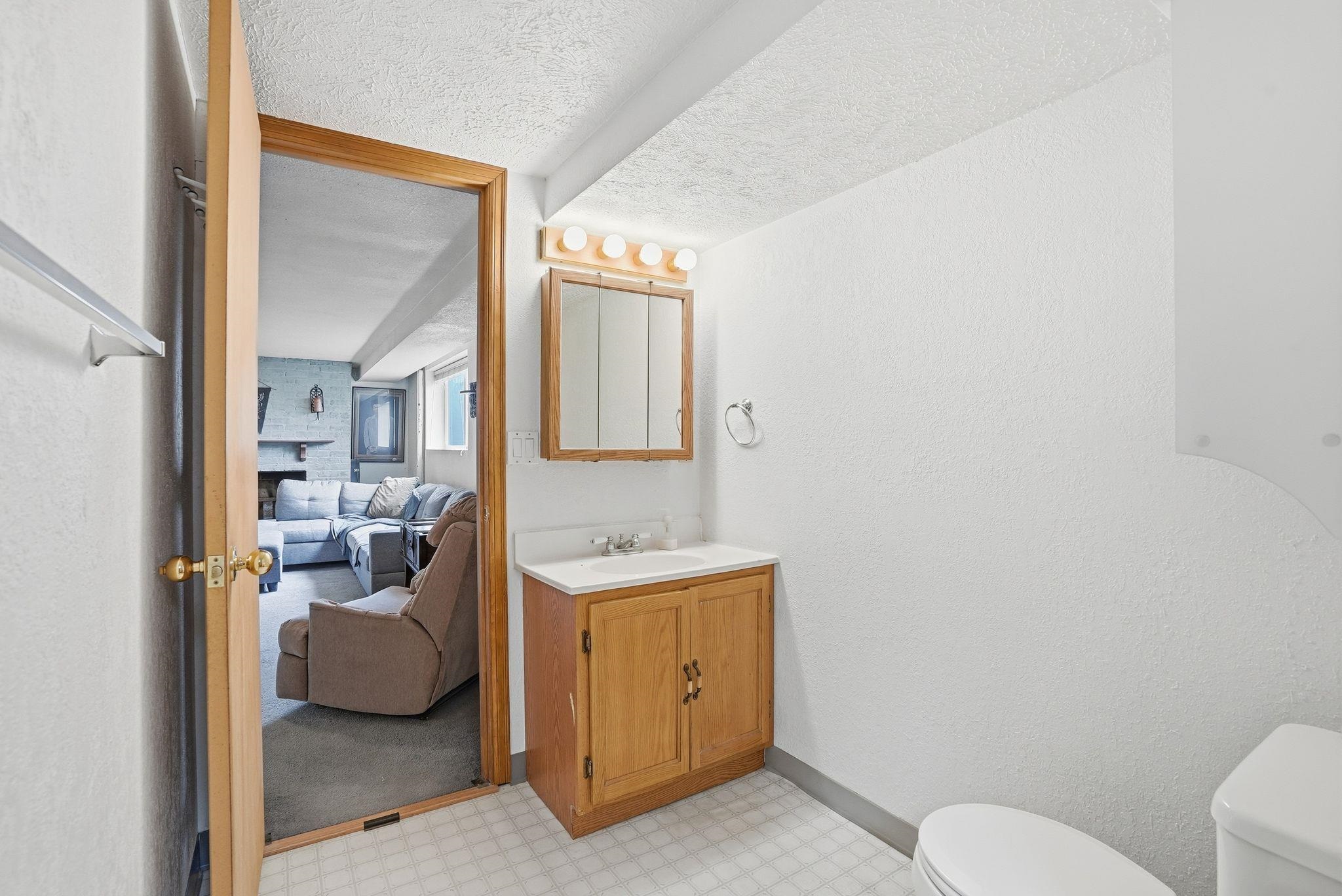 3607 W Rockwell Ave - Photo 18