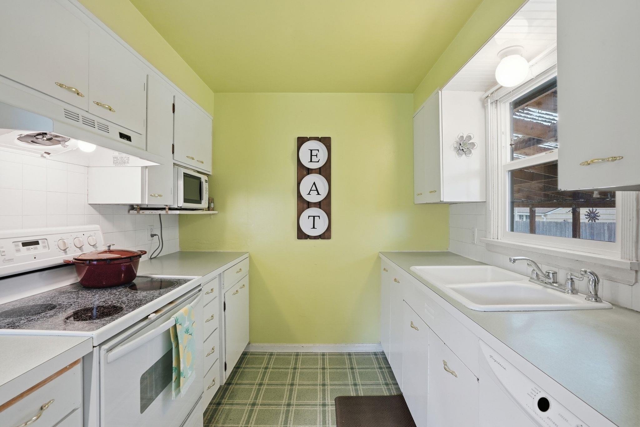 3607 W Rockwell Ave - Photo 7