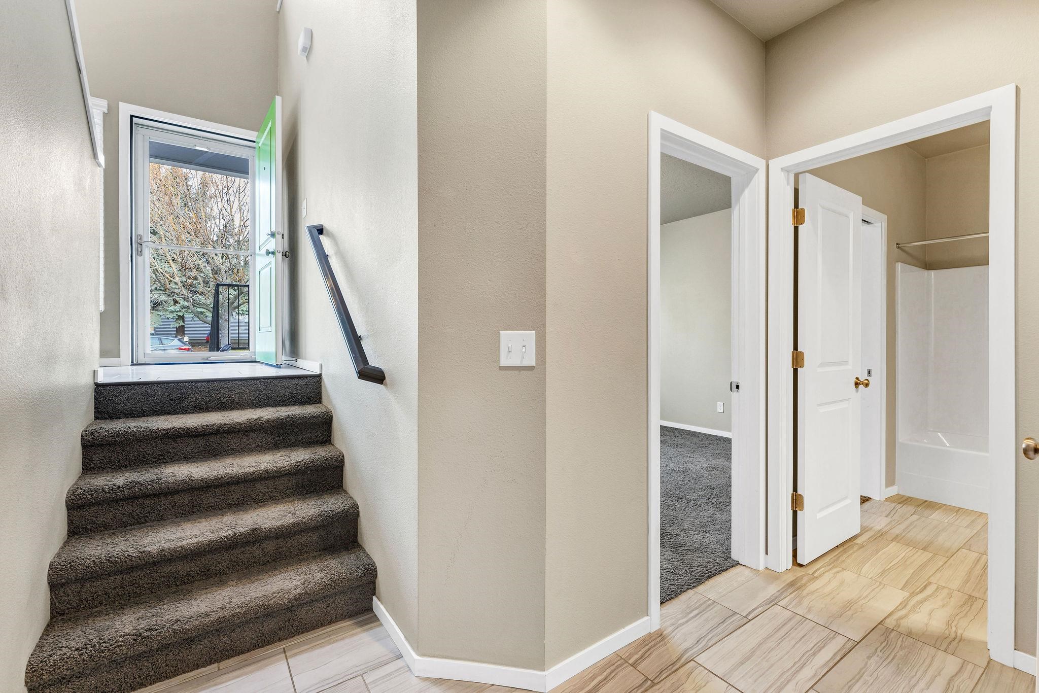2121 W Bridge Ave - Photo 20