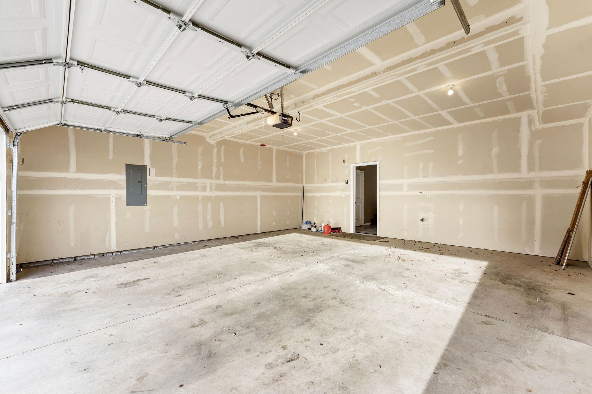 2121 W Bridge Ave - Photo 22