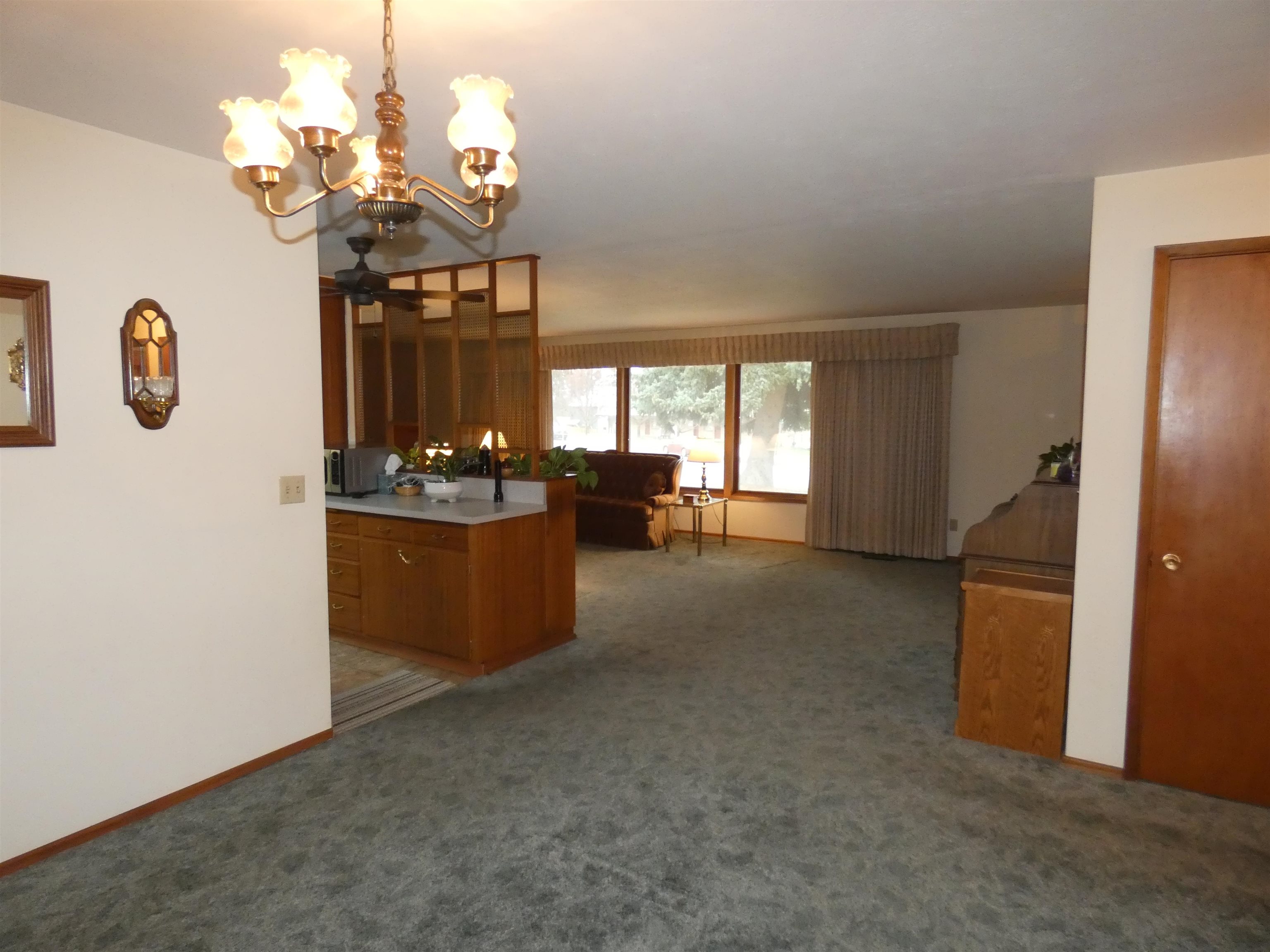 104 W 5TH St - Photo 11