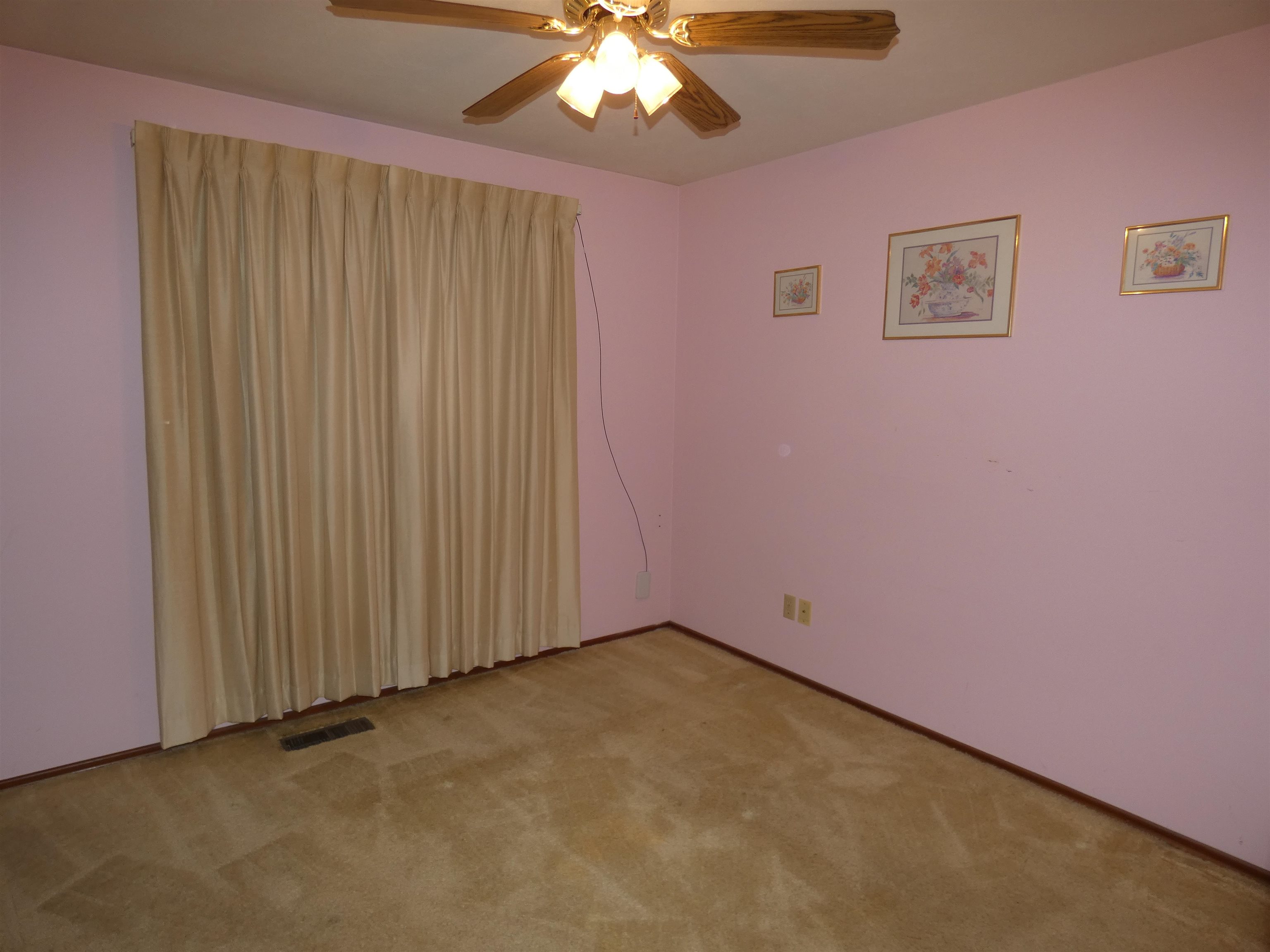 104 W 5TH St - Photo 17
