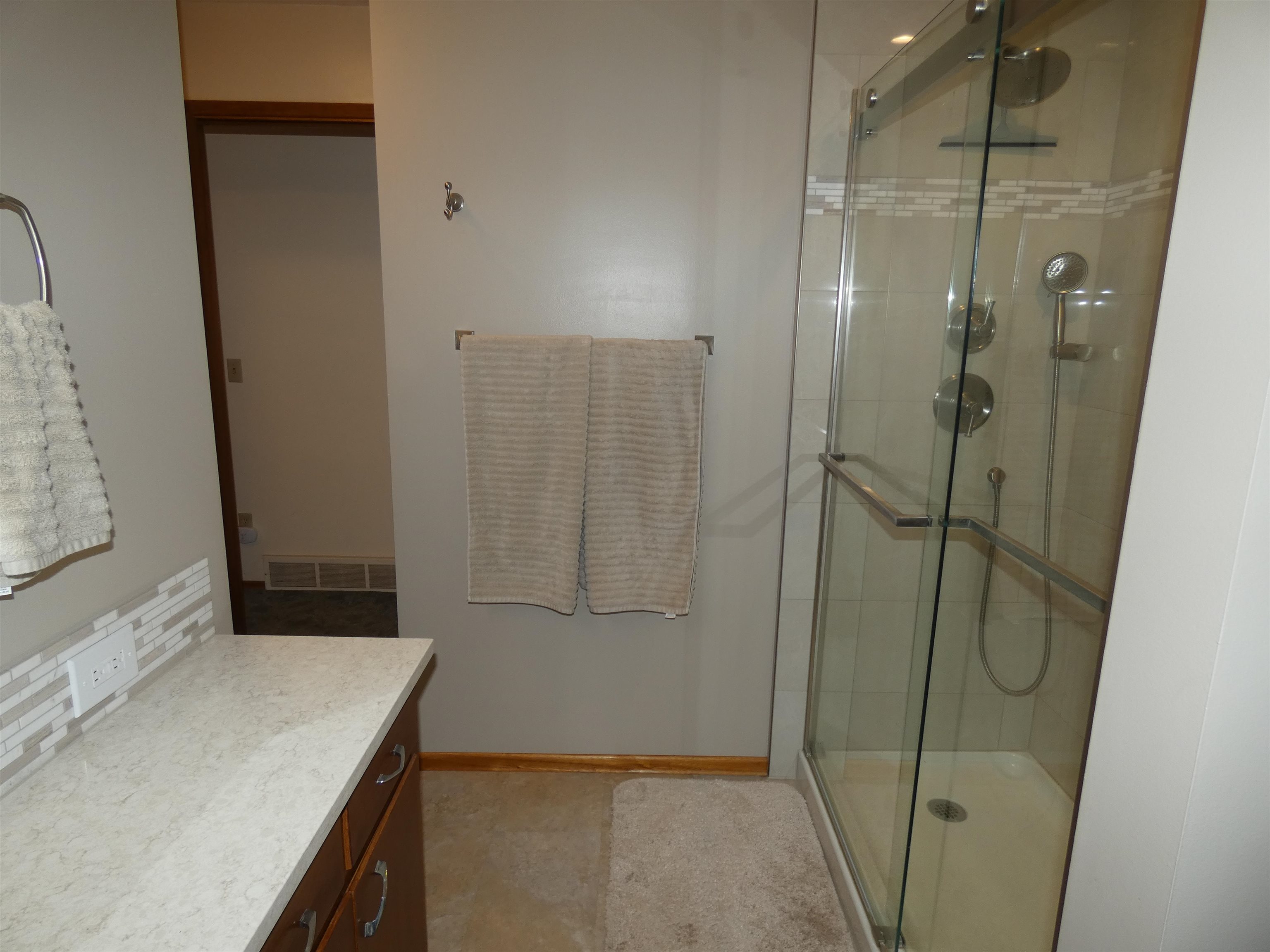 104 W 5TH St - Photo 21