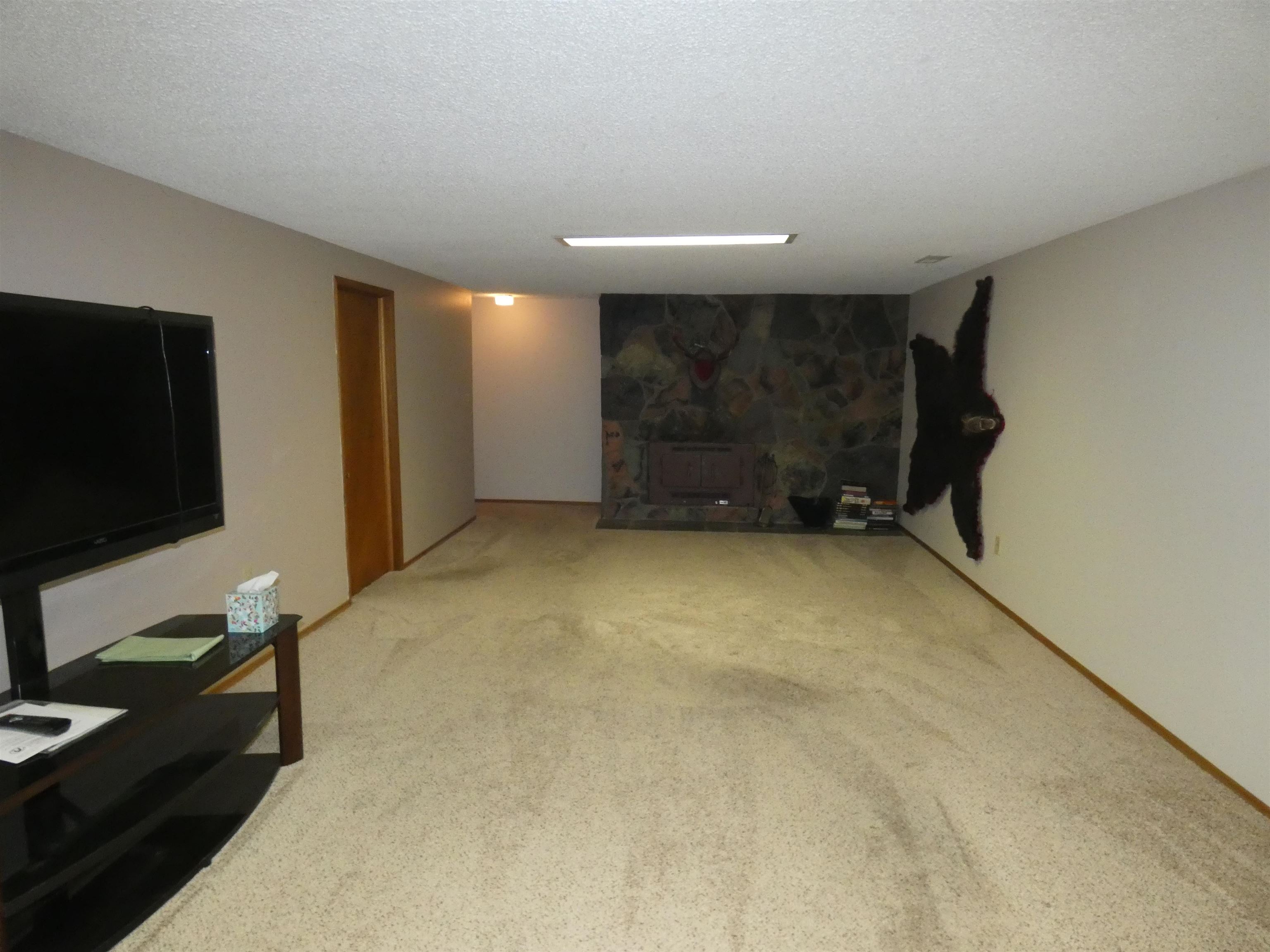104 W 5TH St - Photo 25