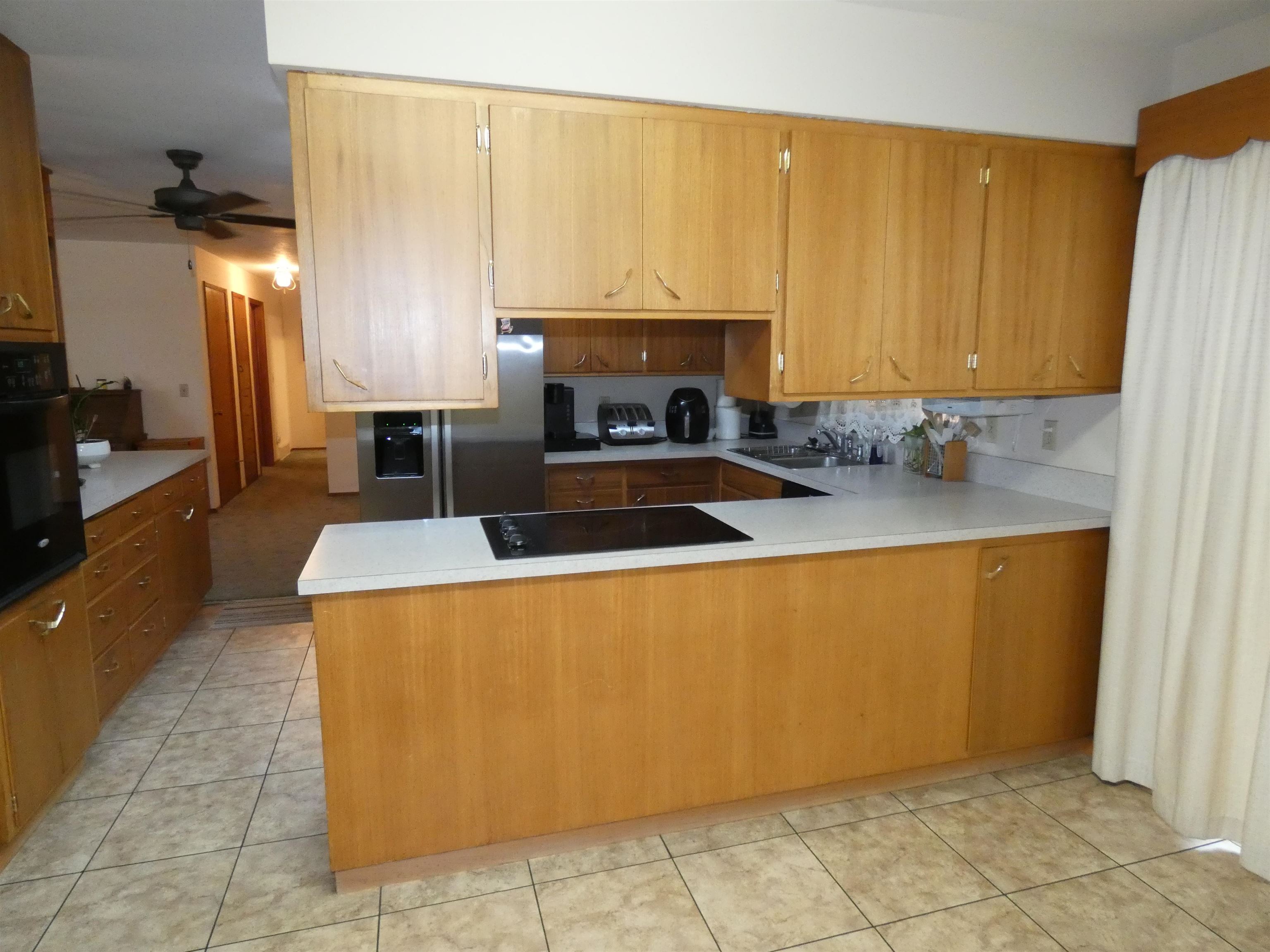 104 W 5TH St - Photo 9