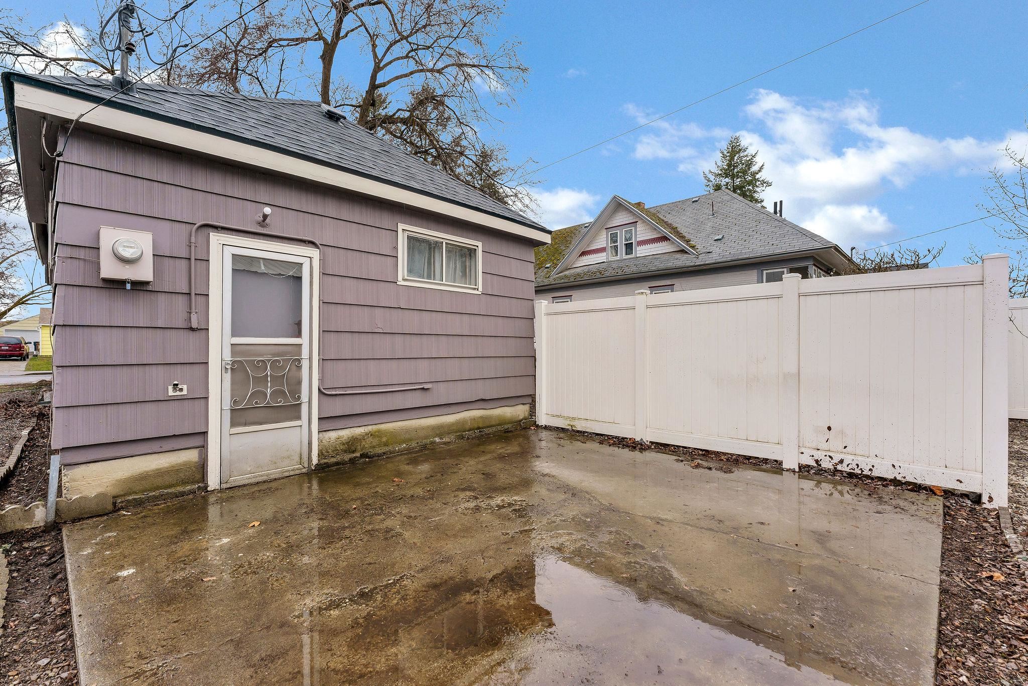 3707 E Bridgeport Ave - Photo 16