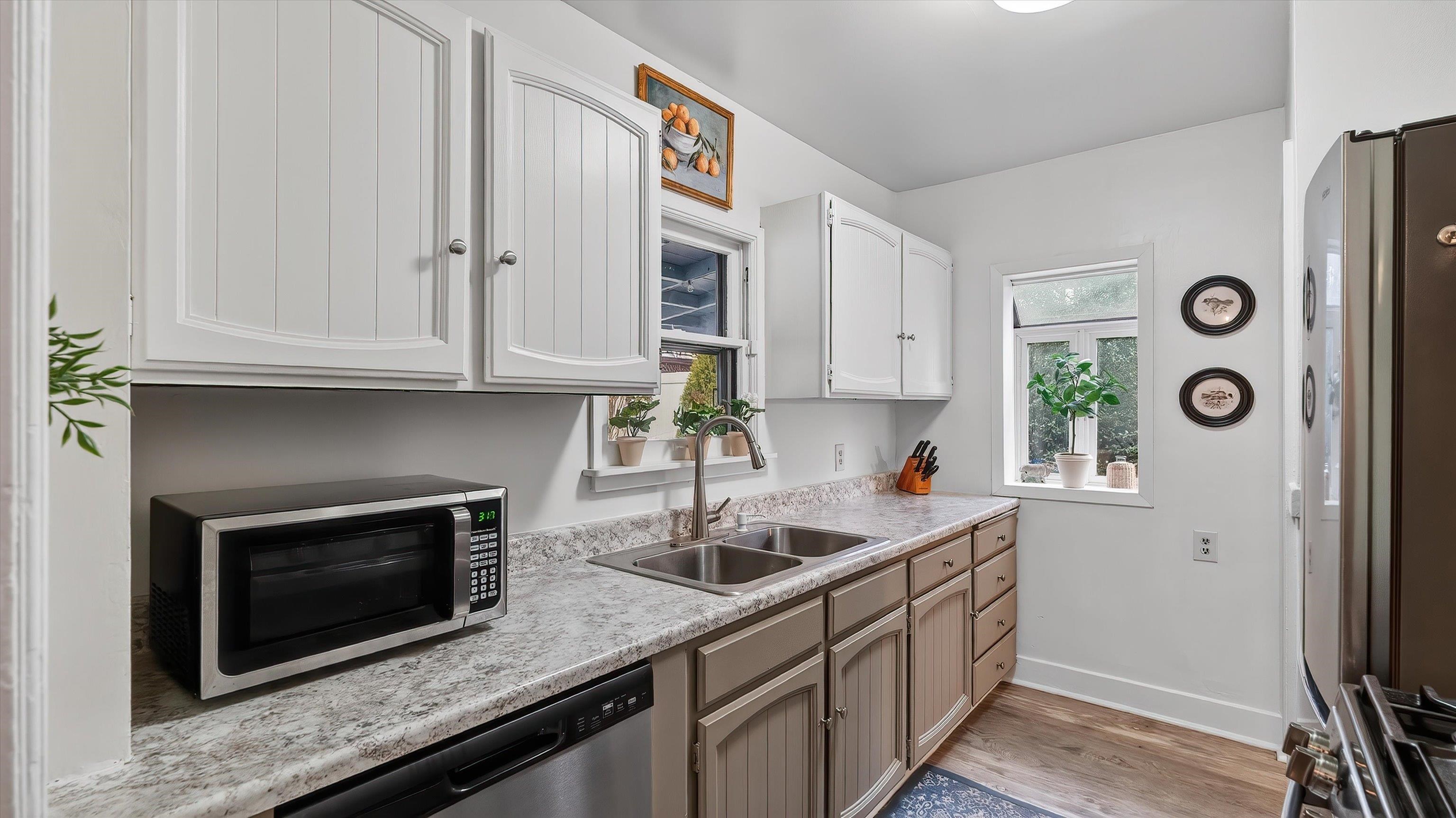 3328 W Kiernan Ave - Photo 18