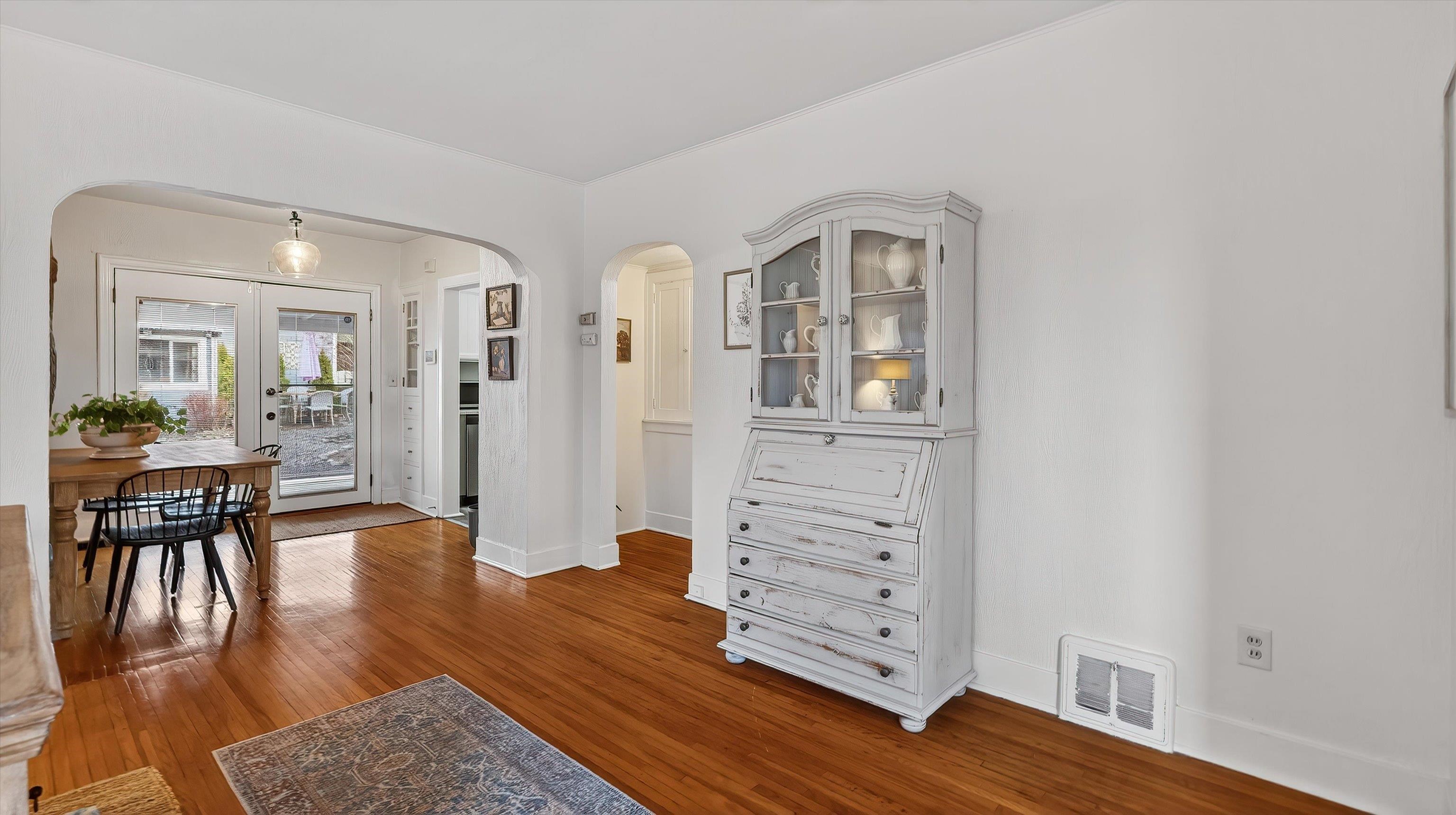 3328 W Kiernan Ave - Photo 7