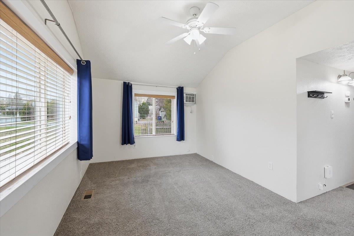3623 E 28th Ave - Photo 11