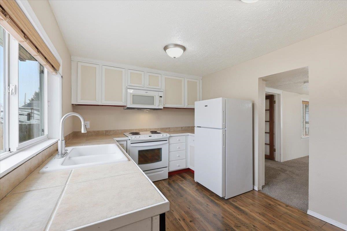 3623 E 28th Ave - Photo 13