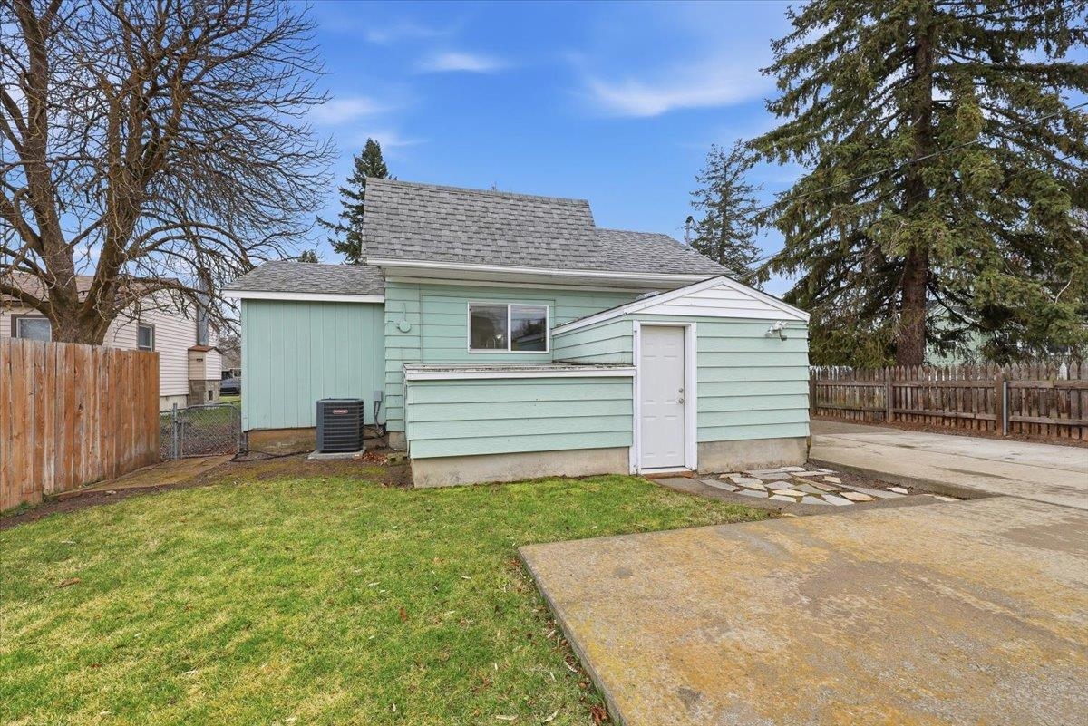 3623 E 28th Ave - Photo 28