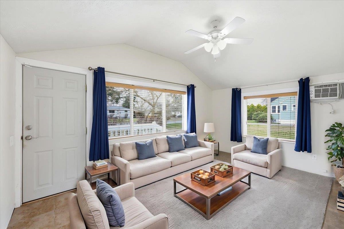 3623 E 28th Ave - Photo 10