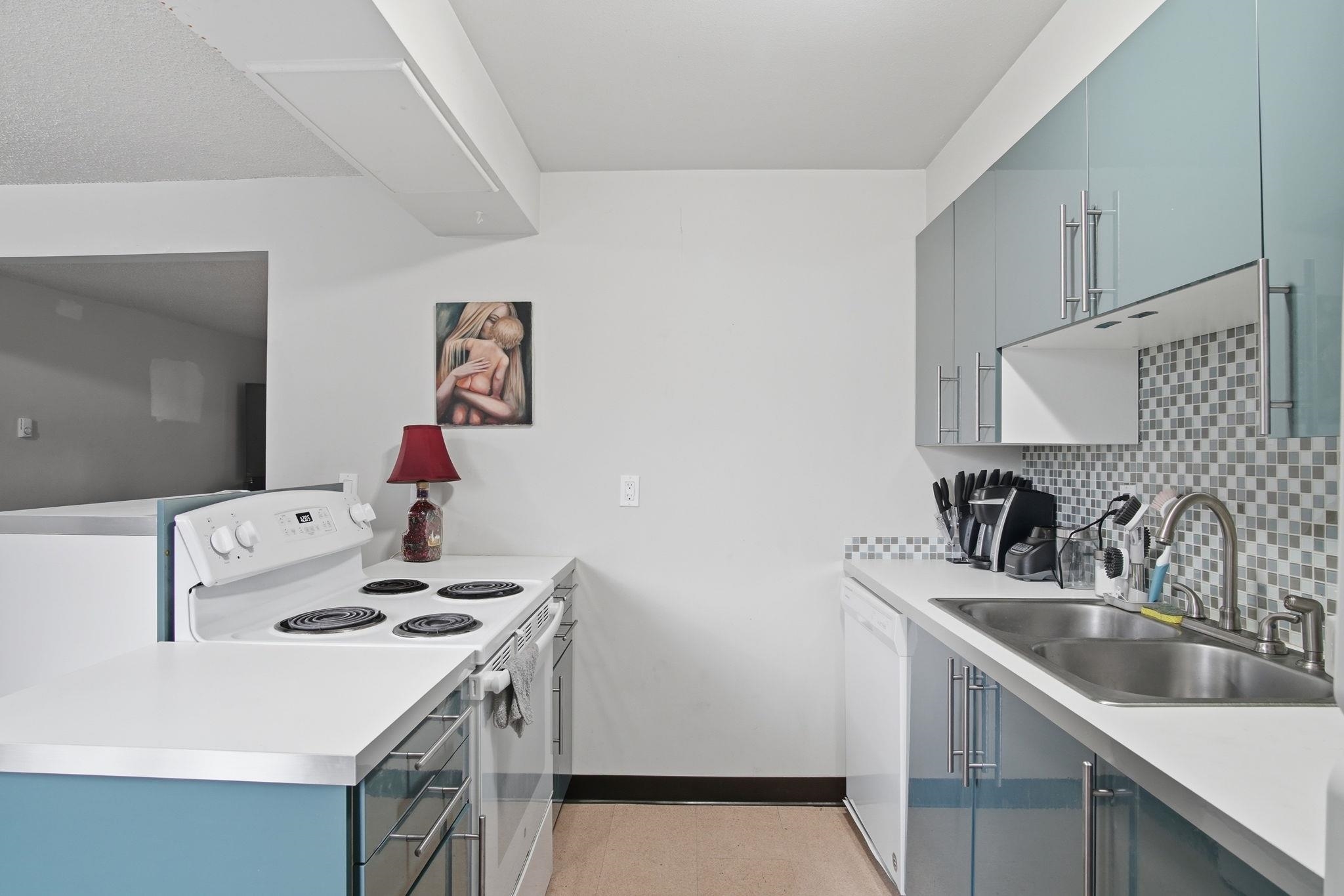 1923 W 7th Ave - Photo 5