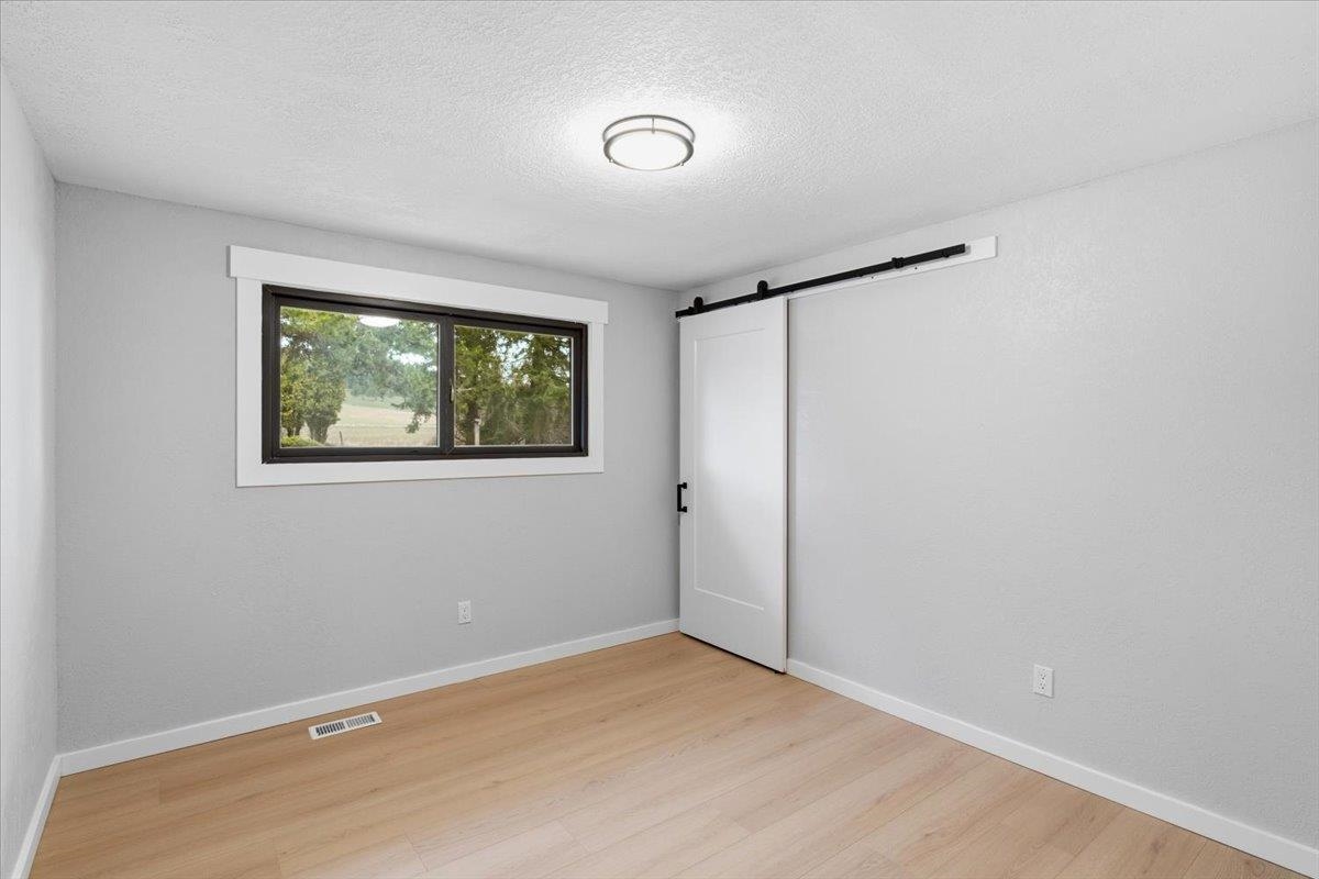 5621 S Conklin Rd - Photo 17
