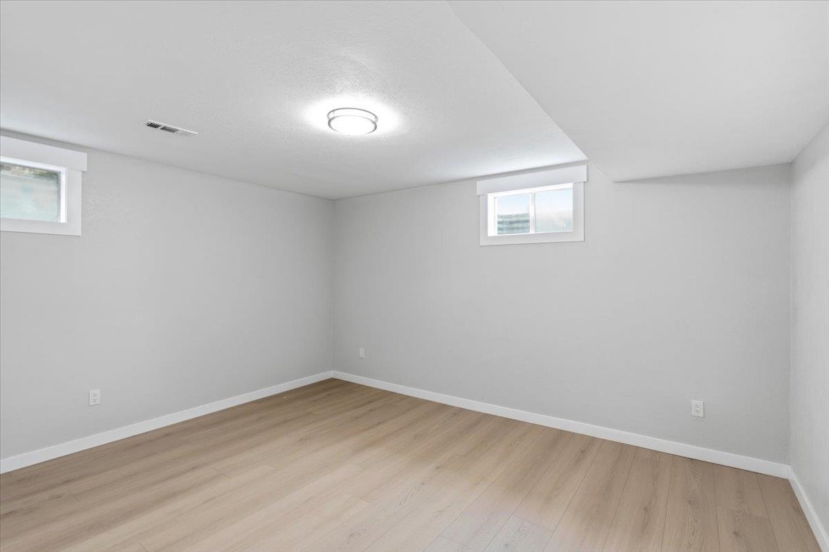 5621 S Conklin Rd - Photo 24