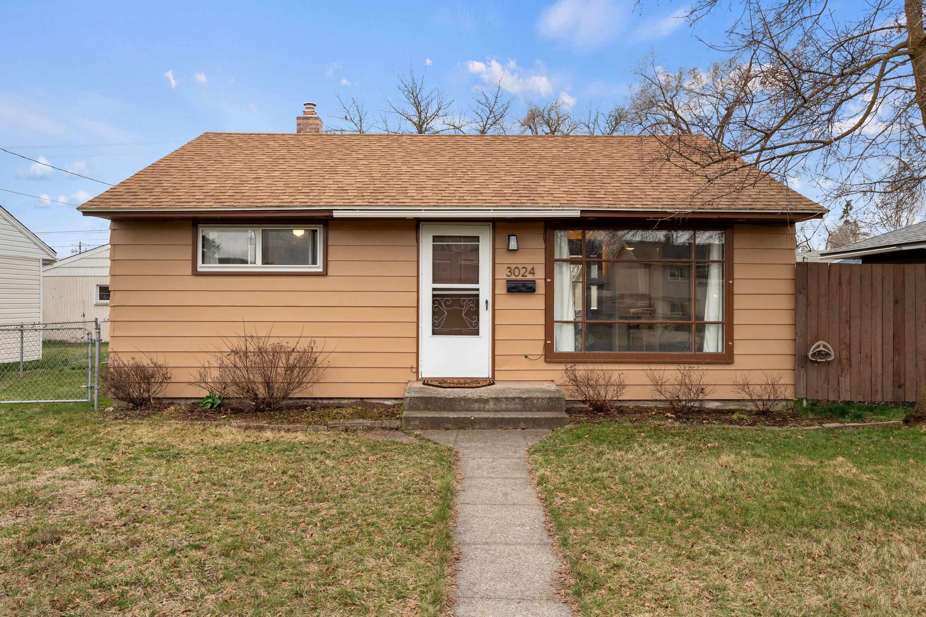 3024 E Nora Ave - Photo 3