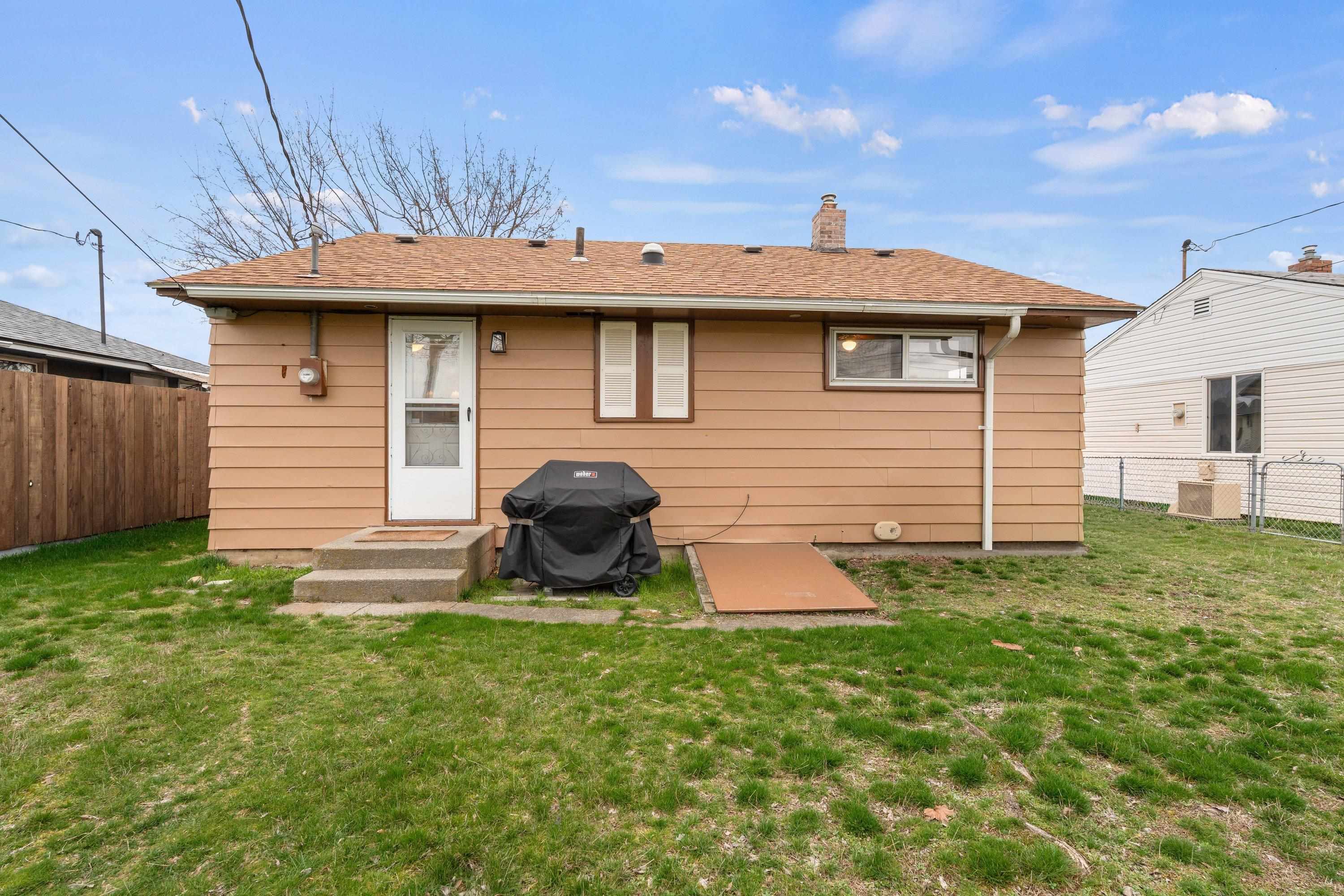 3024 E Nora Ave - Photo 24
