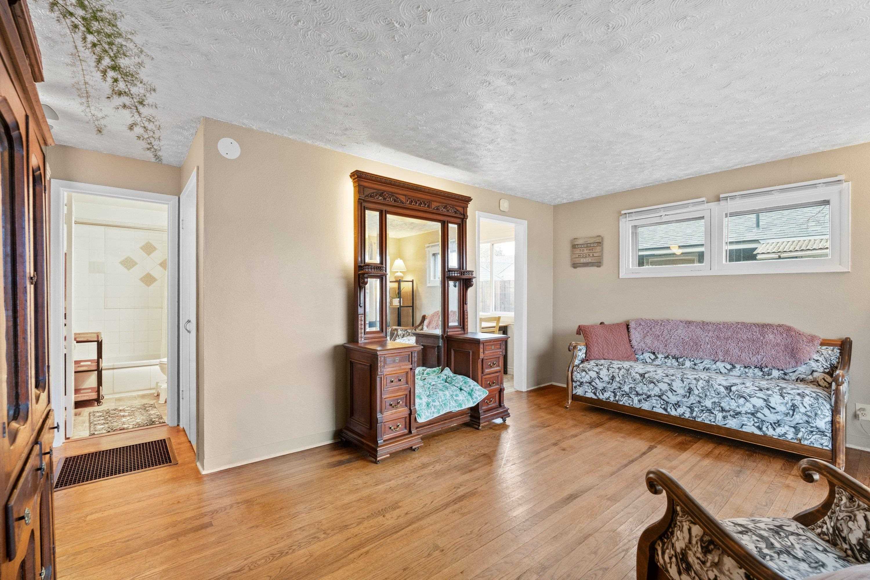 3024 E Nora Ave - Photo 5