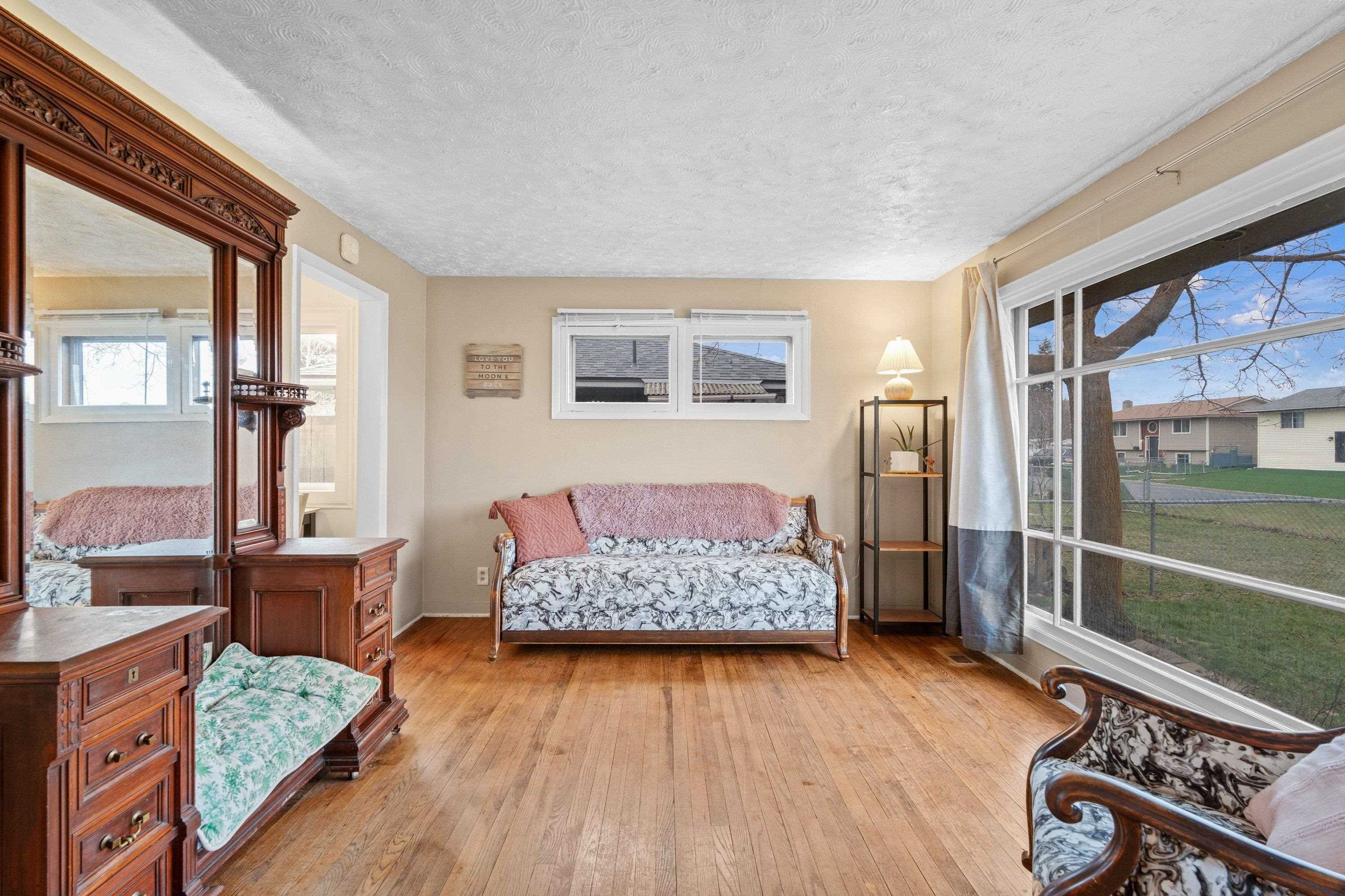 3024 E Nora Ave - Photo 6