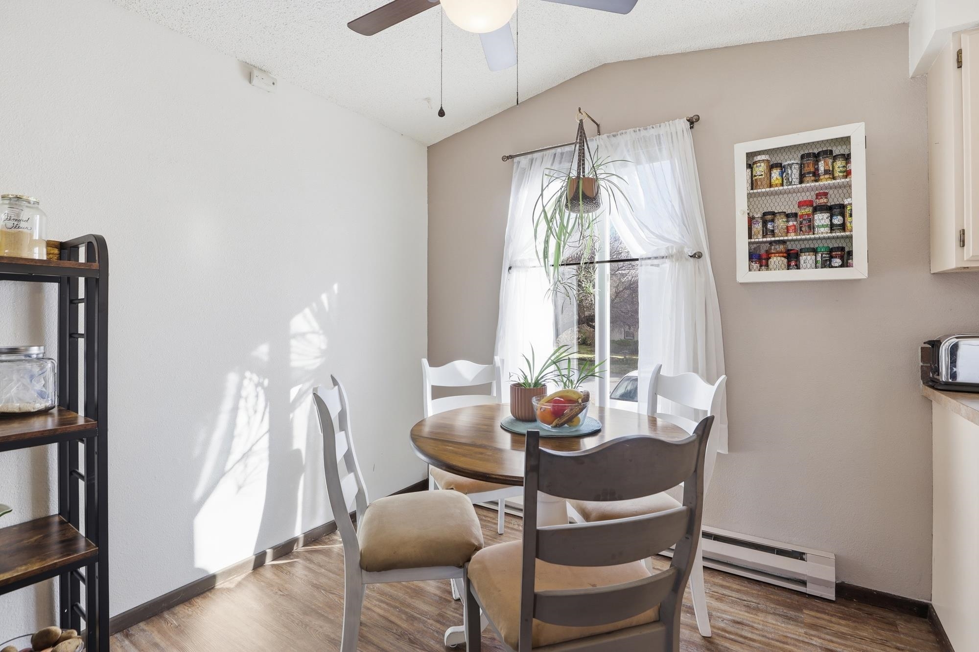 8111 E Harrington Ave - Photo 9