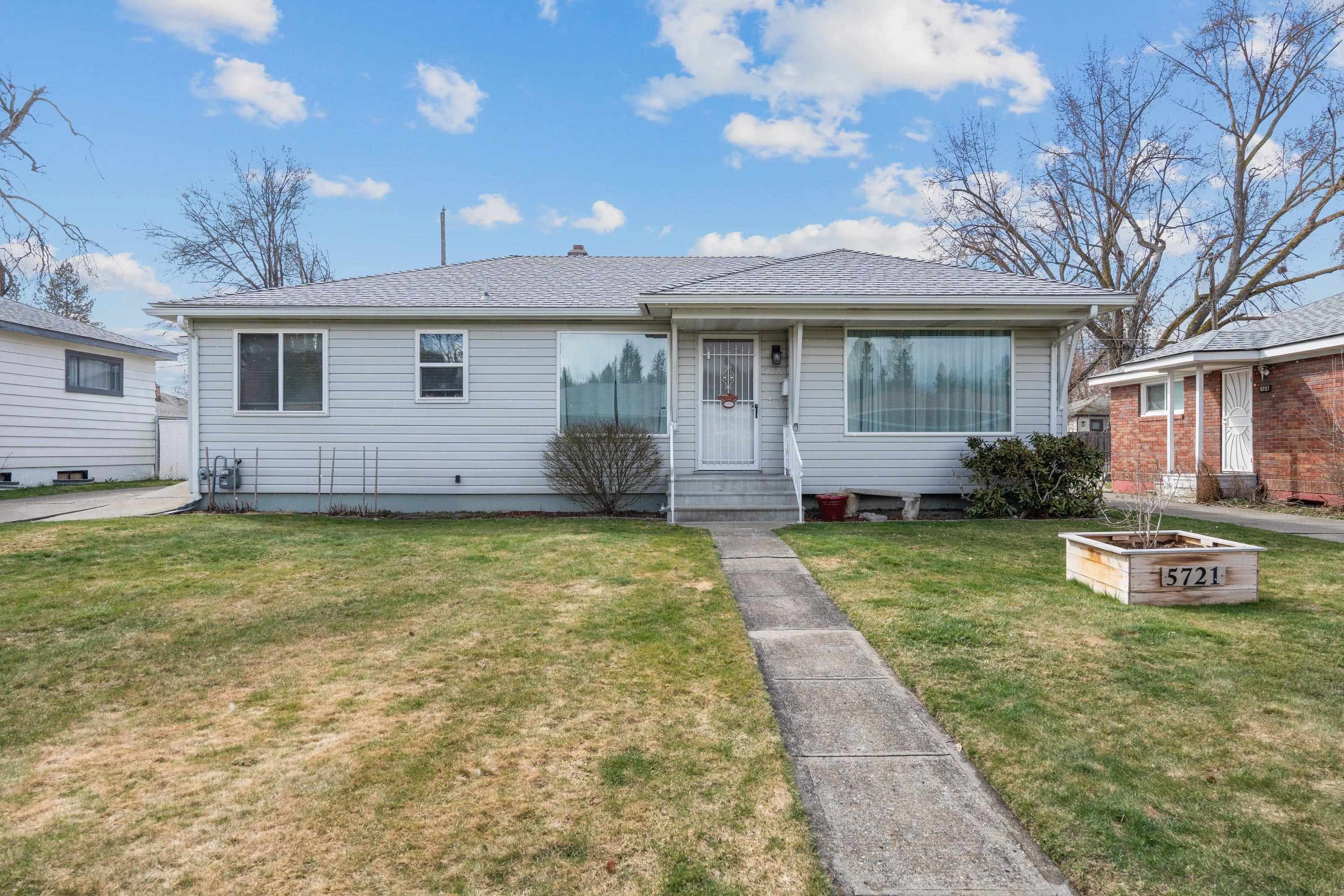 5721 N Alameda Blvd - Photo 1