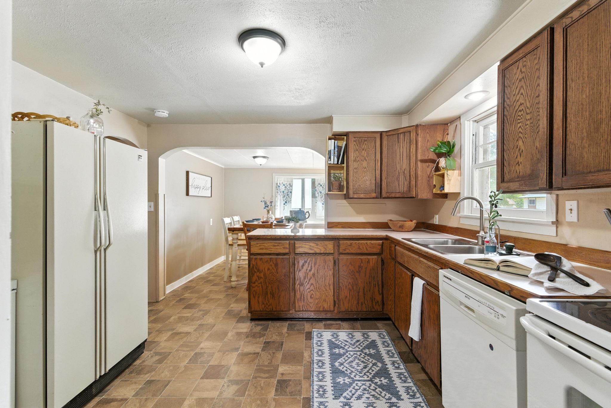 904 N Kruger St - Photo 10