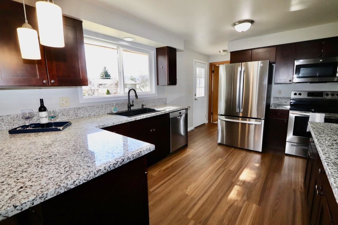 12516 E 25th Ave - Photo 11