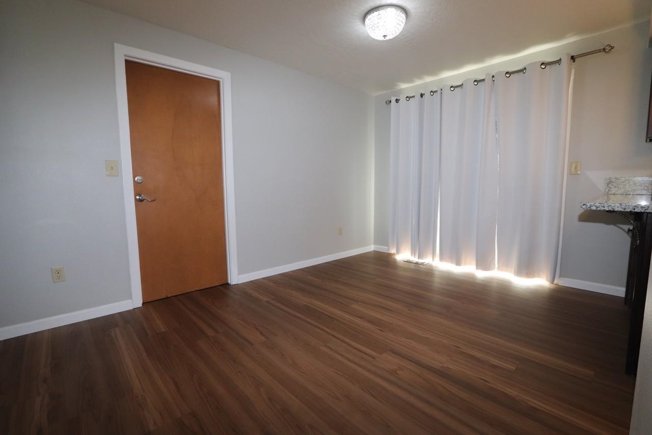 12516 E 25th Ave - Photo 7