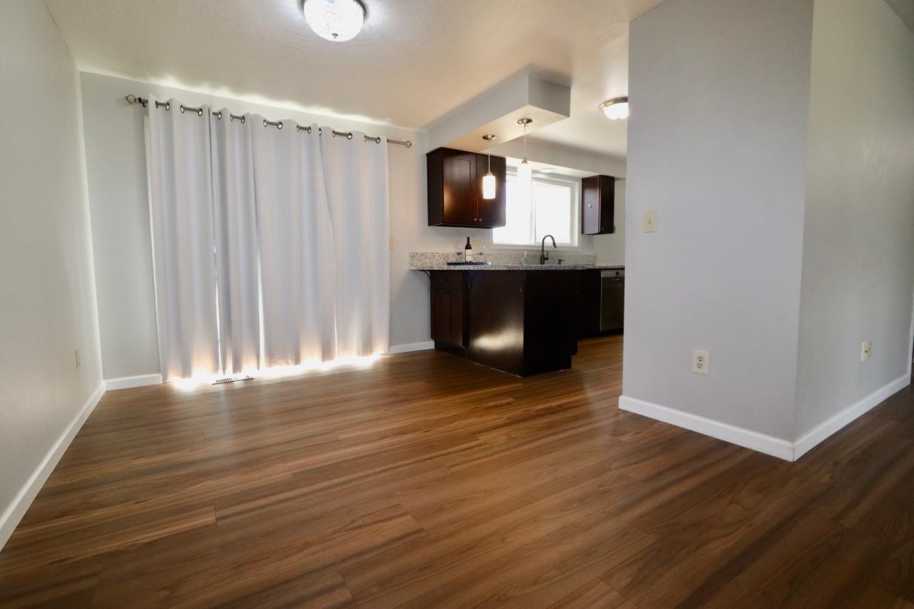 12516 E 25th Ave - Photo 8