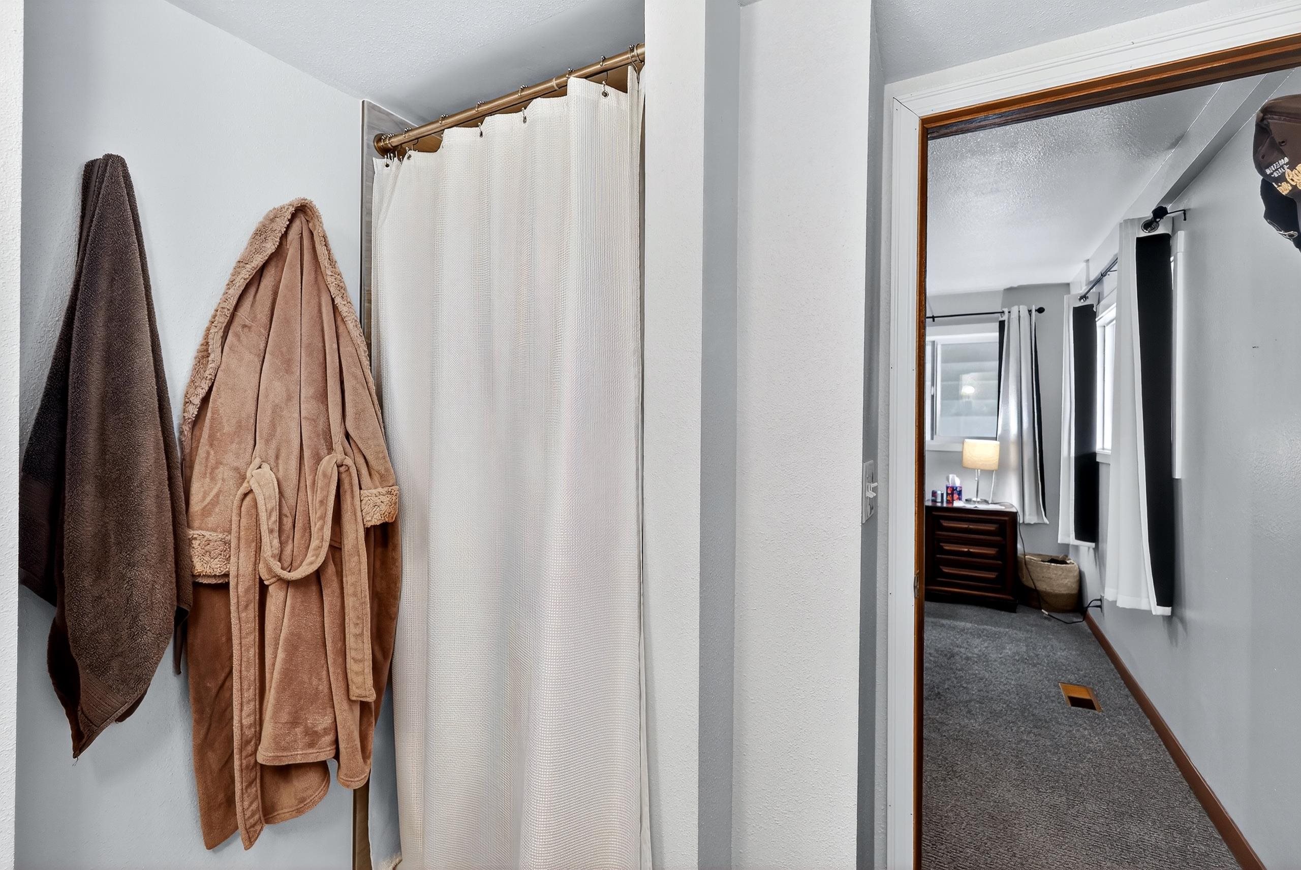 4301 E 16th Ave - Photo 18