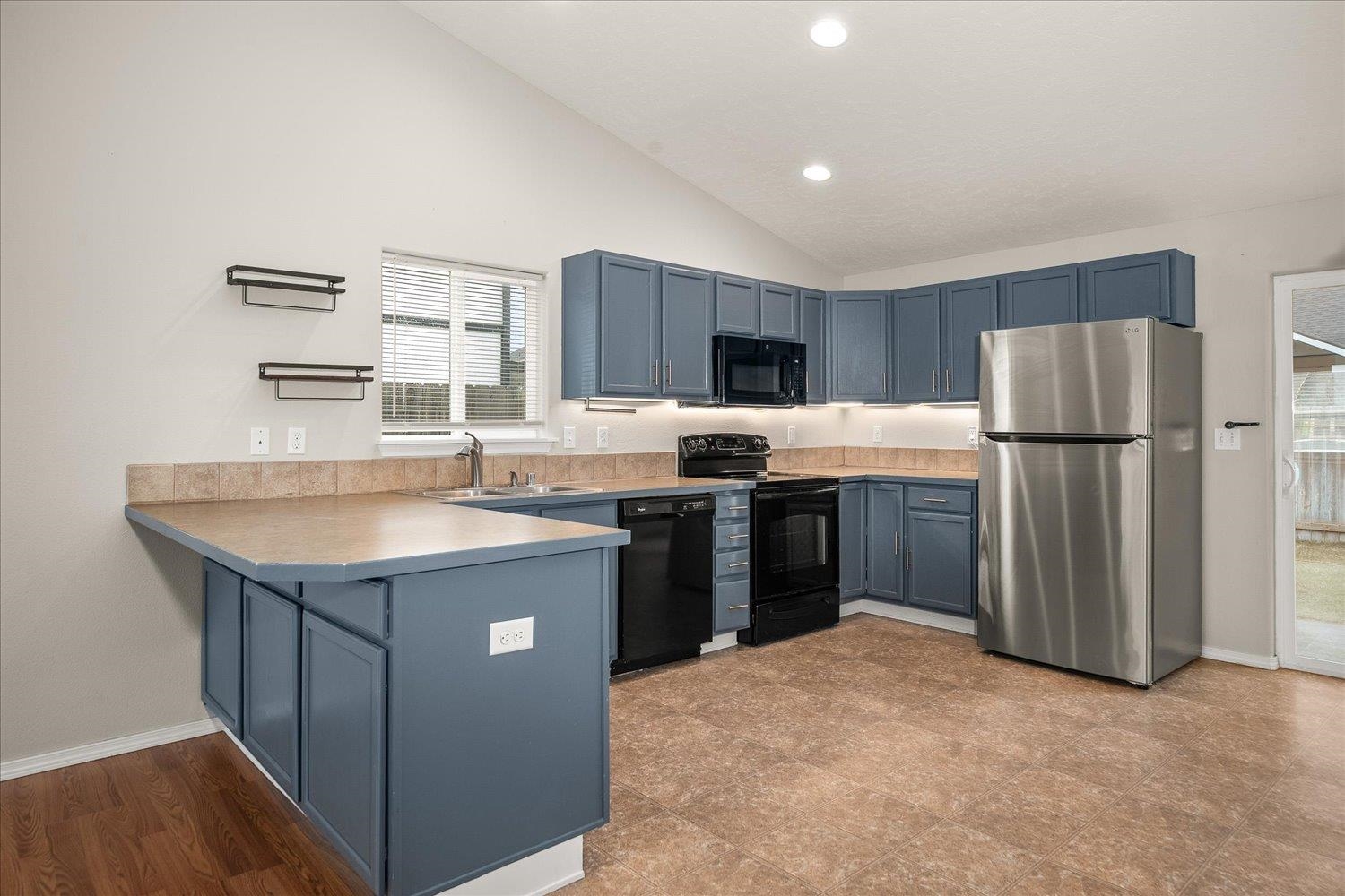 12424 W 2nd Ave - Photo 14