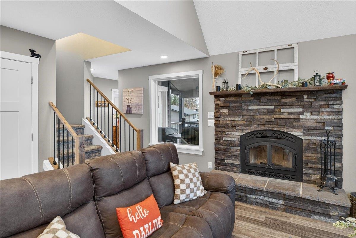 11013 S Sunnyslope Rd - Photo 18
