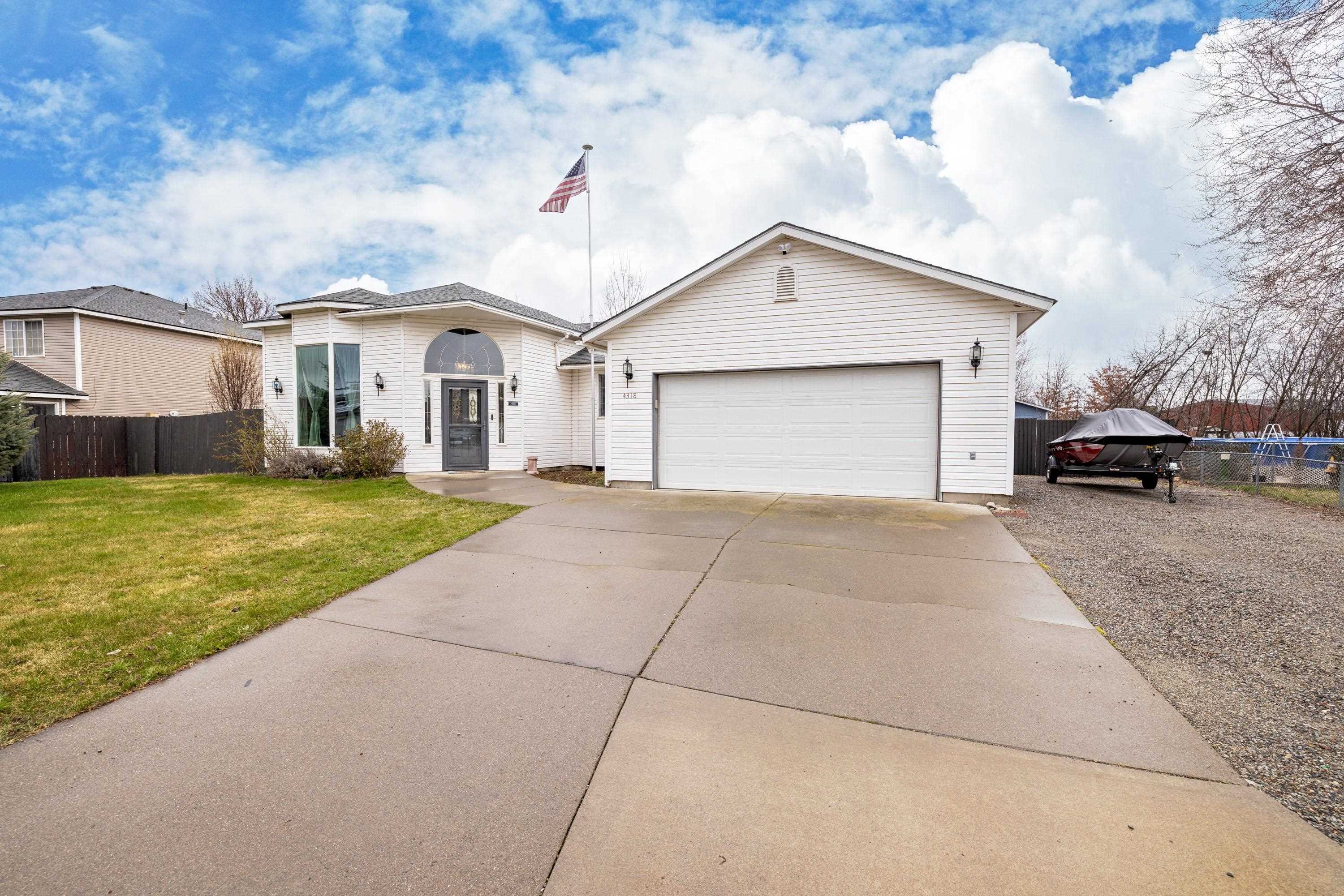 4318 N Upland Ct - Photo 3