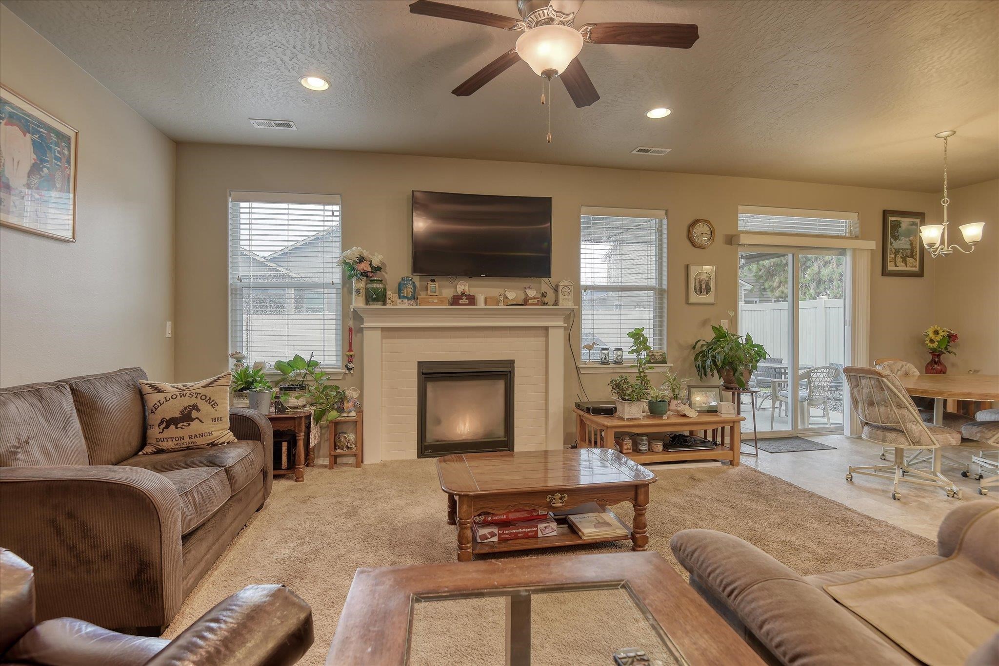 708 EGRET Ln - Photo 4
