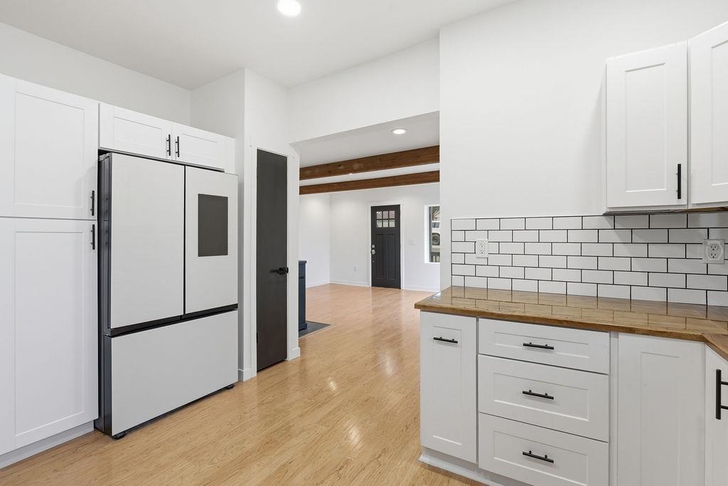 120 E Huffman St - Photo 8