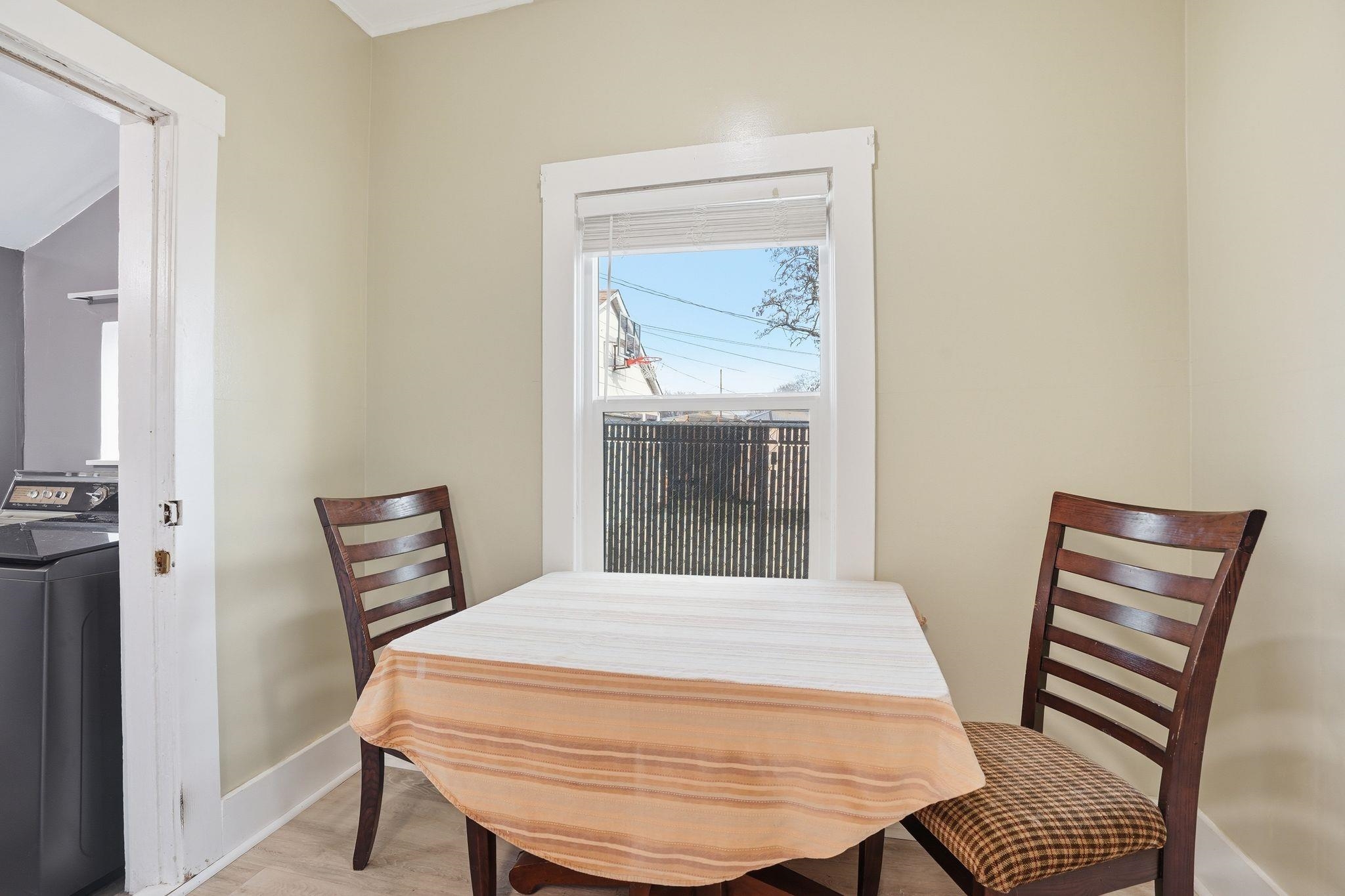 817 E Walton Ave - Photo 12
