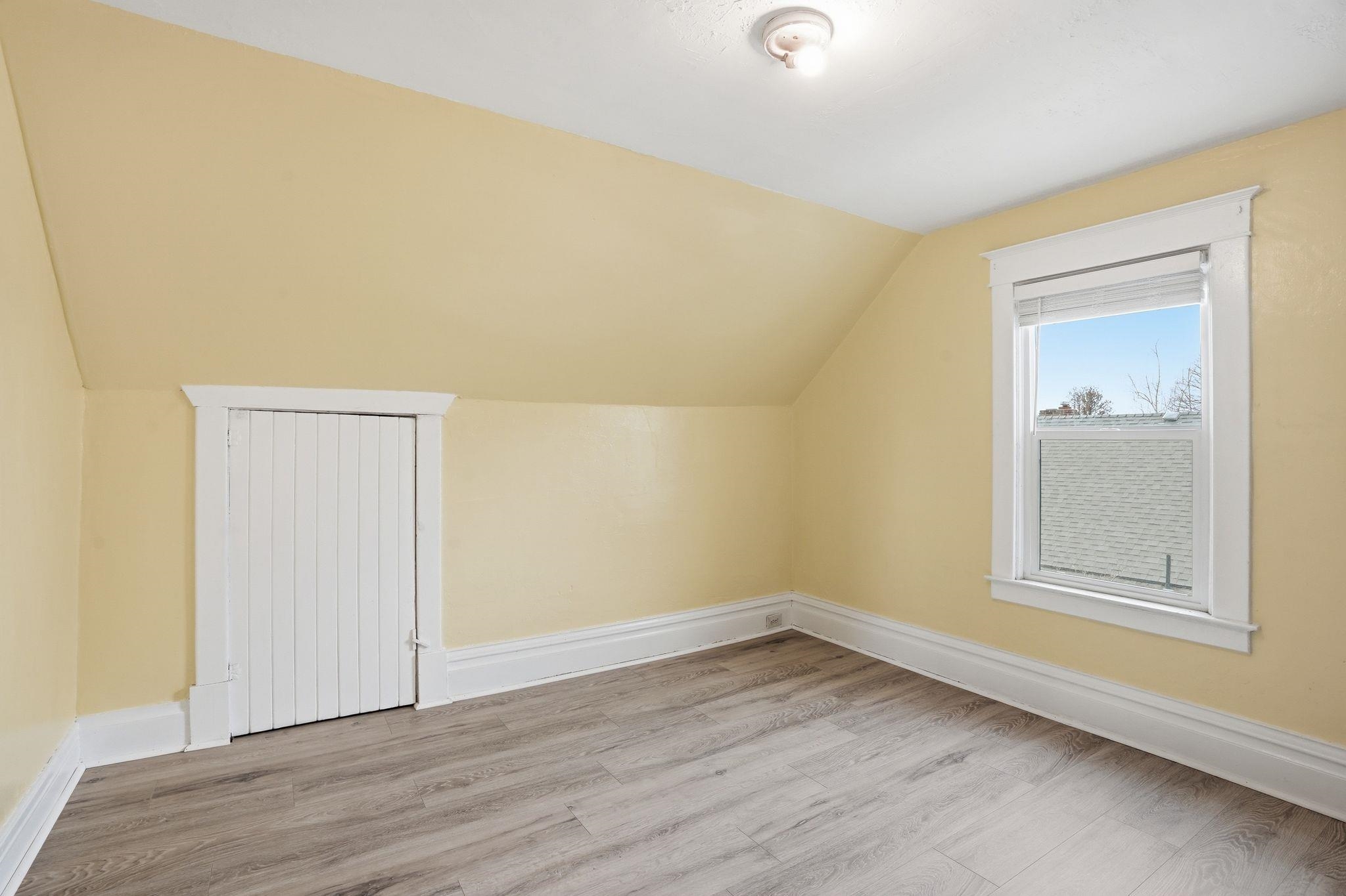817 E Walton Ave - Photo 23