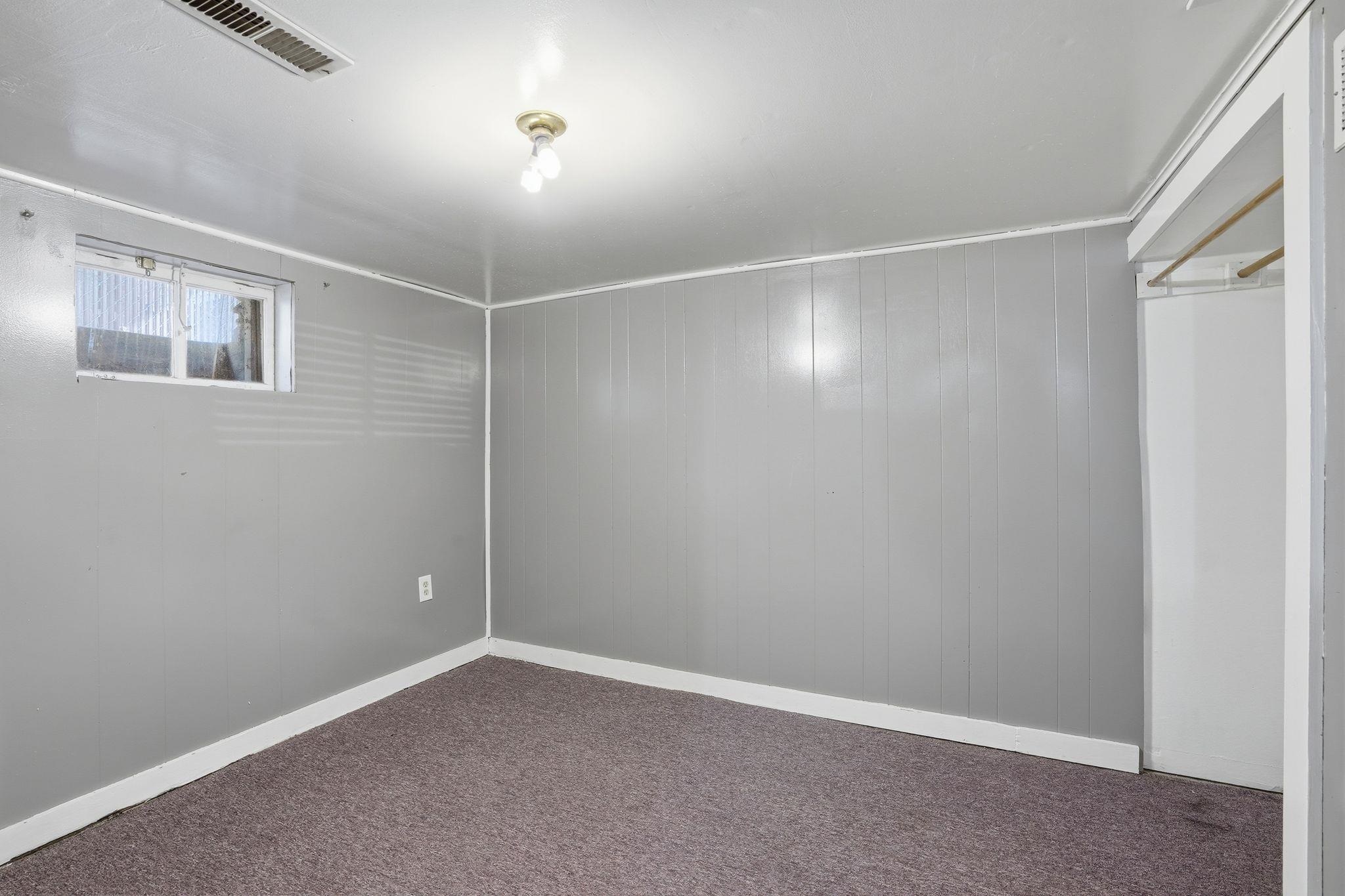 817 E Walton Ave - Photo 27
