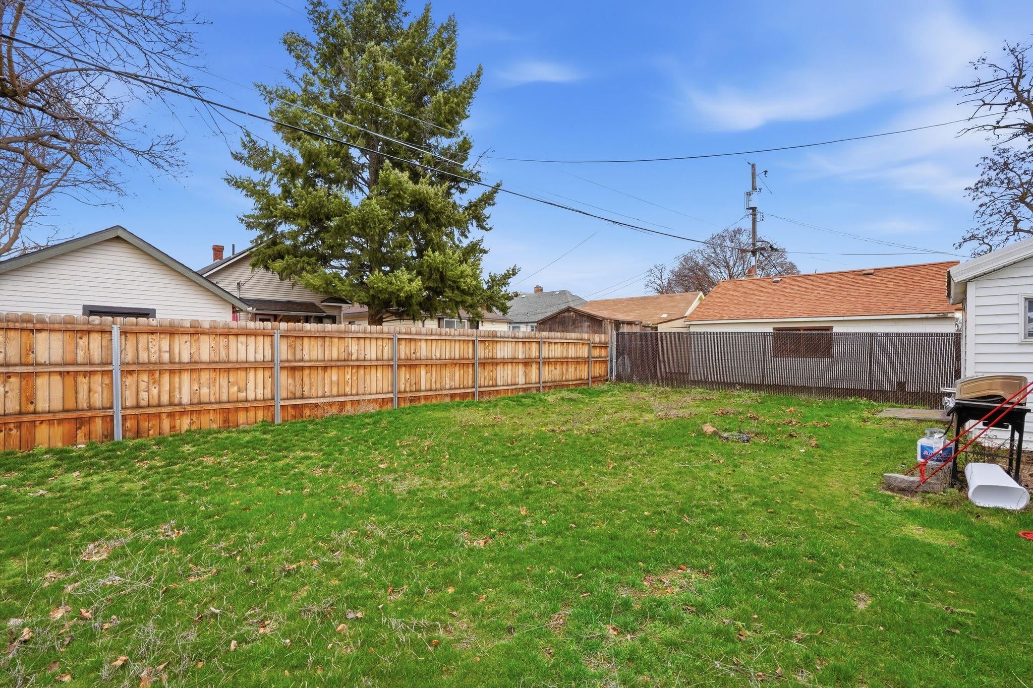 817 E Walton Ave - Photo 33