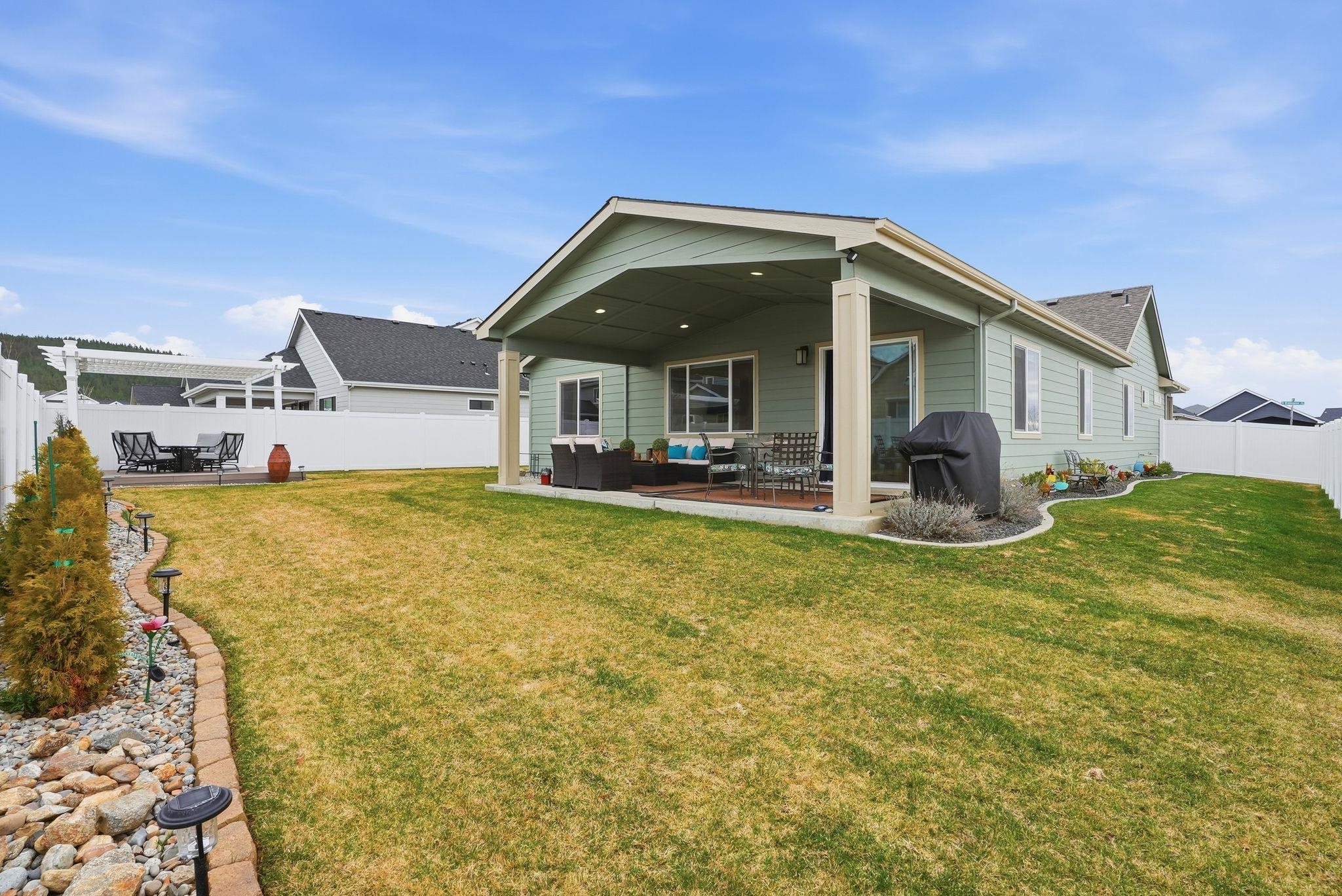 2290 N Wilmington St - Photo 33