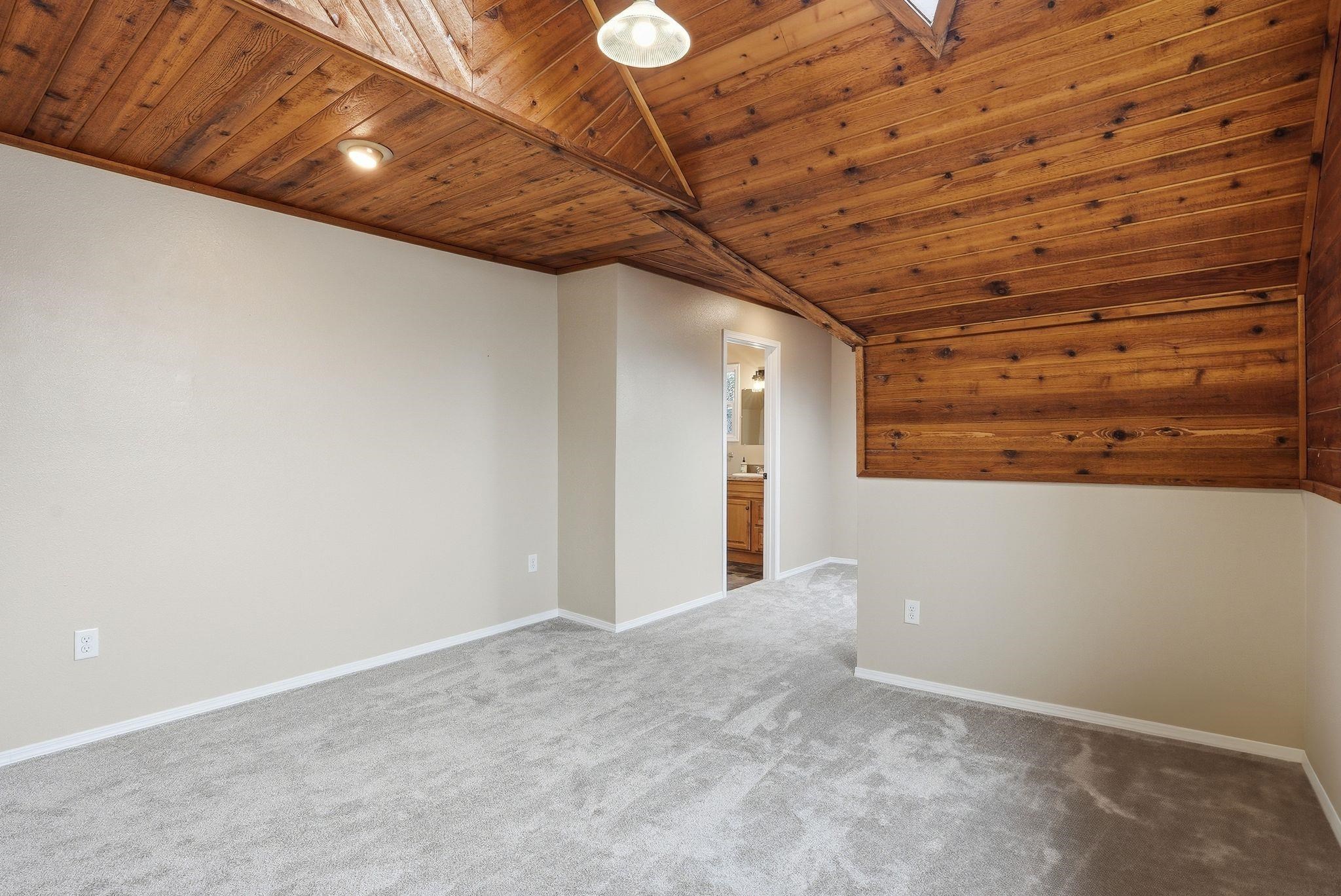 1928 E Courtland Ave - Photo 3