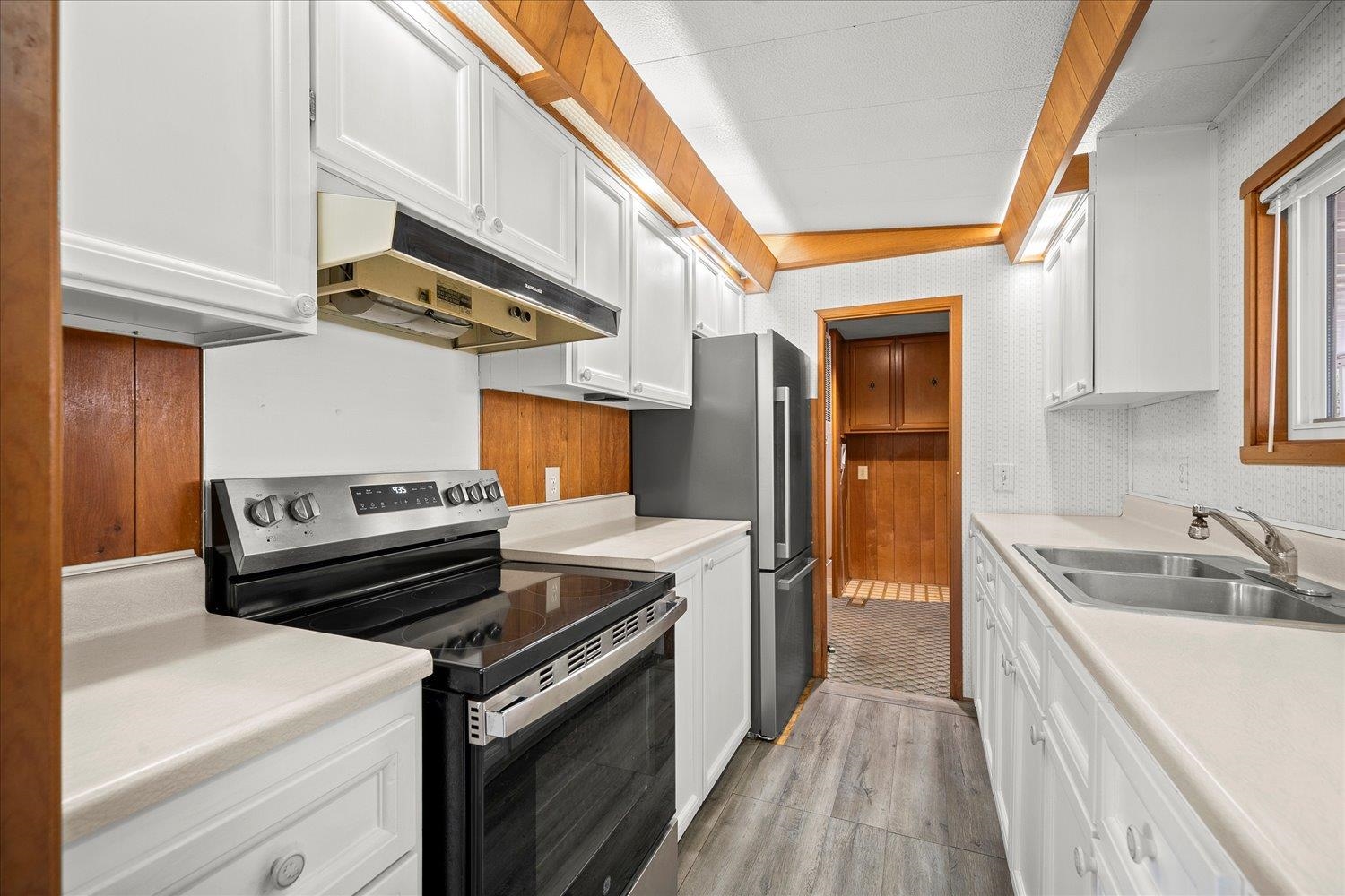 3231 W Boone Ave - Photo 8