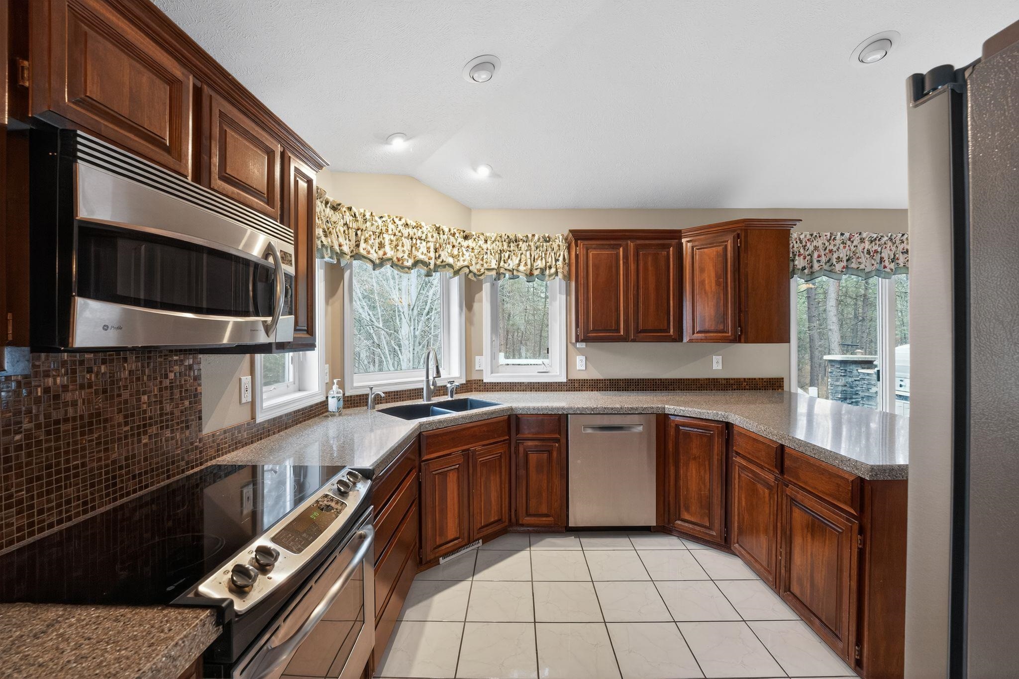 15920 N Glencrest Dr - Photo 13